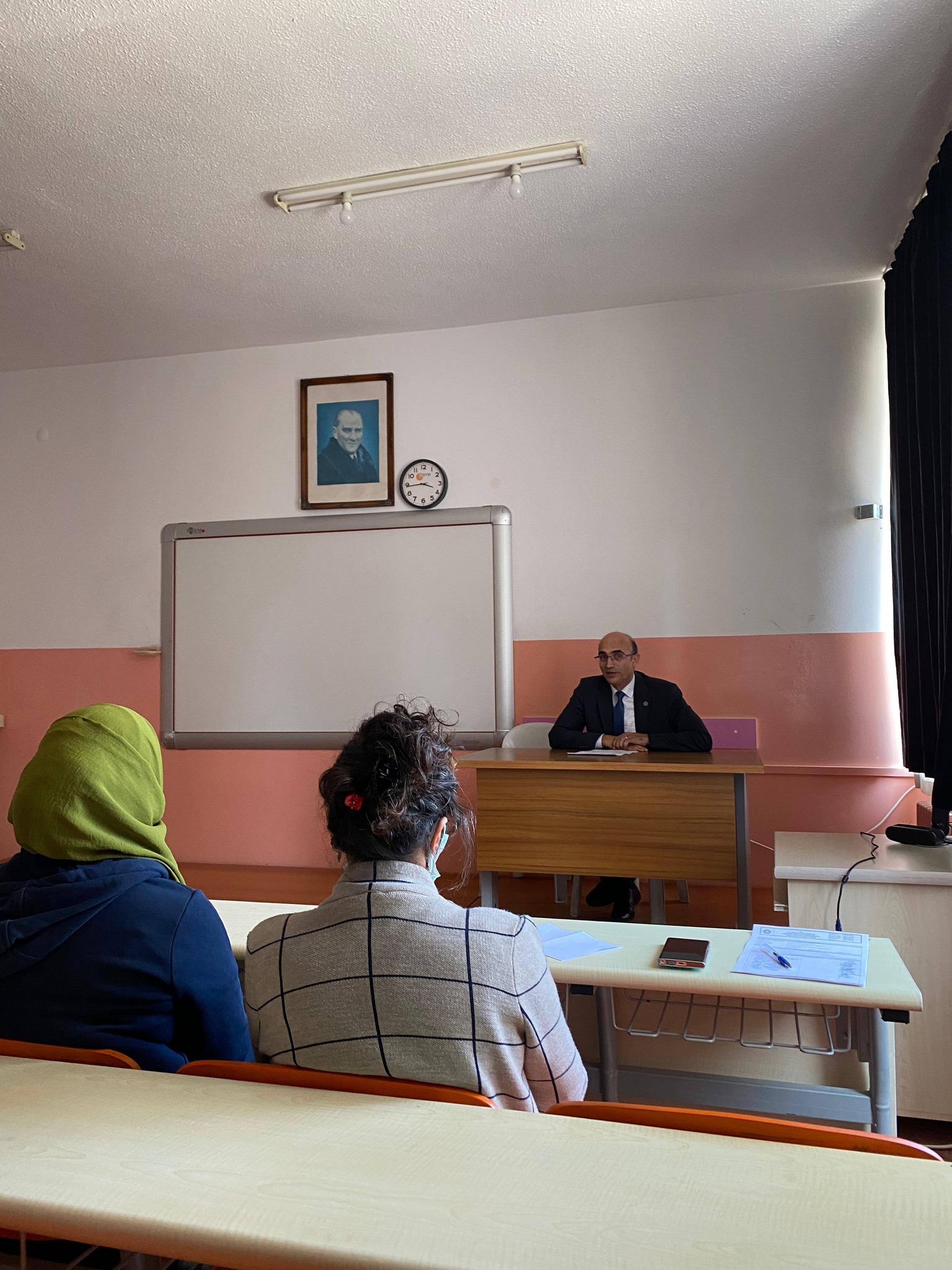 Accreditation Information Meeting for Administrative Staff Held at Edremit Vocational School