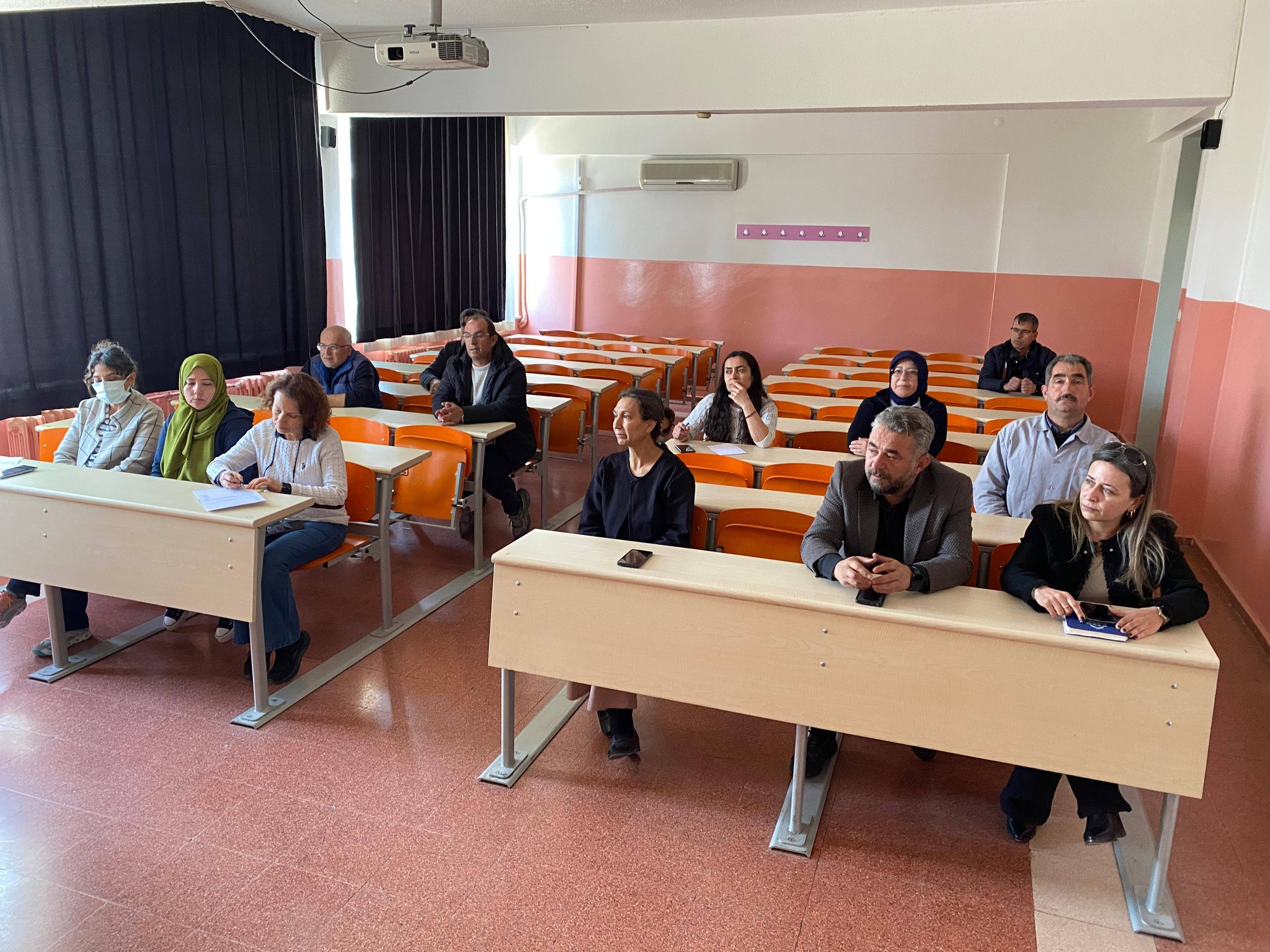 Accreditation Information Meeting for Administrative Staff Held at Edremit Vocational School 3