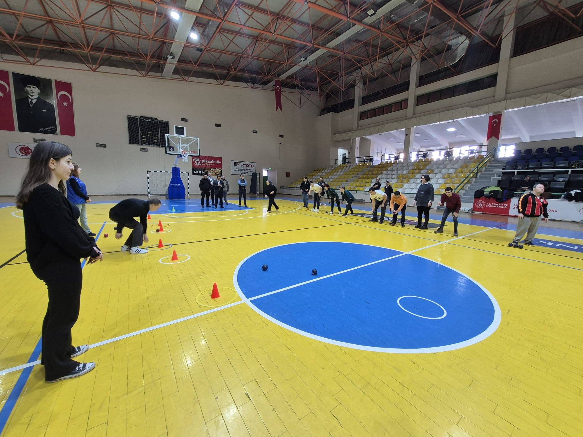 Burhaniye MYO Öğrencilerinden Anlamlı Etkinlik 5