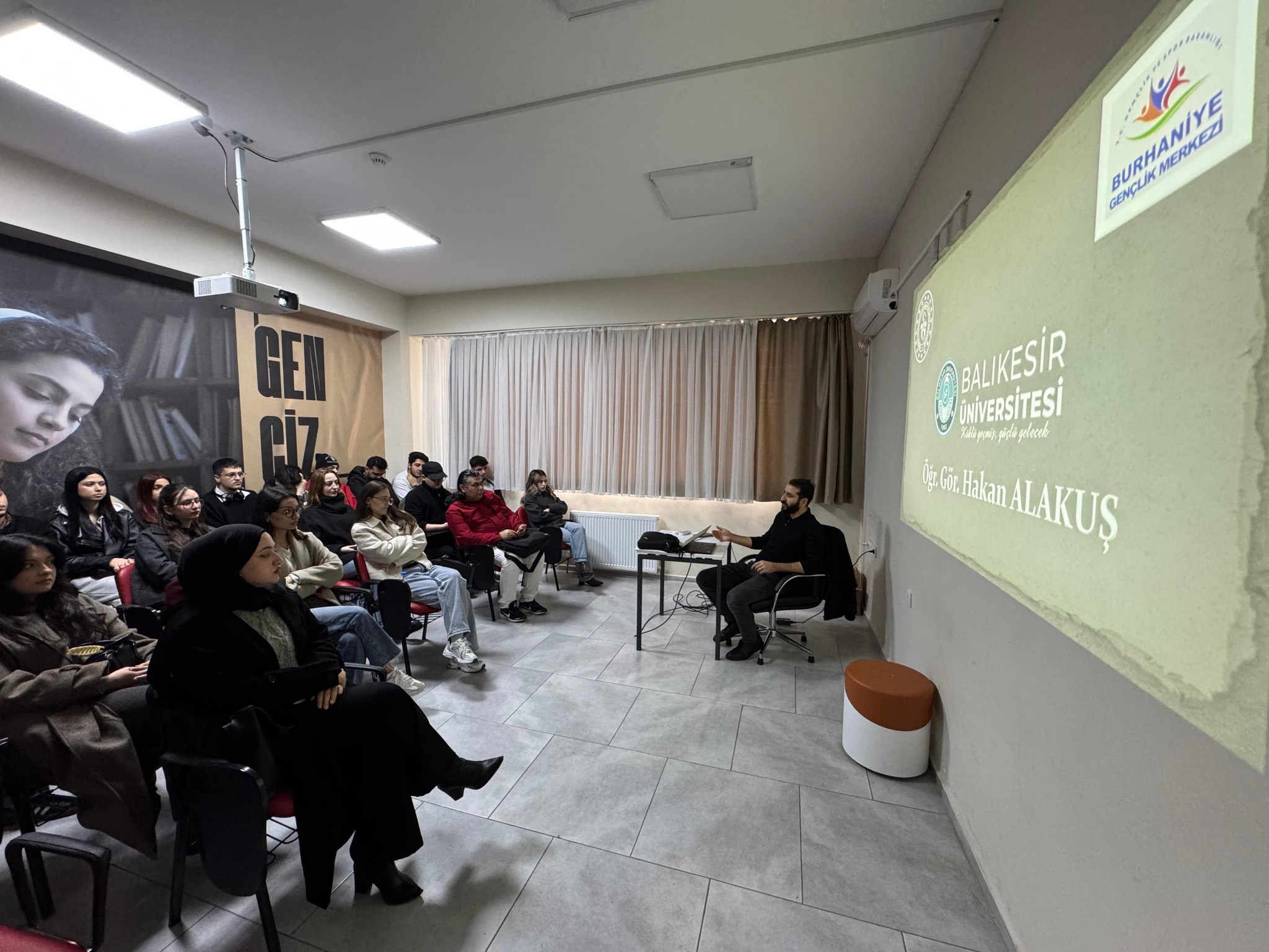 Burhaniye Meslek Yüksekokulu'nda SWOT Analizi