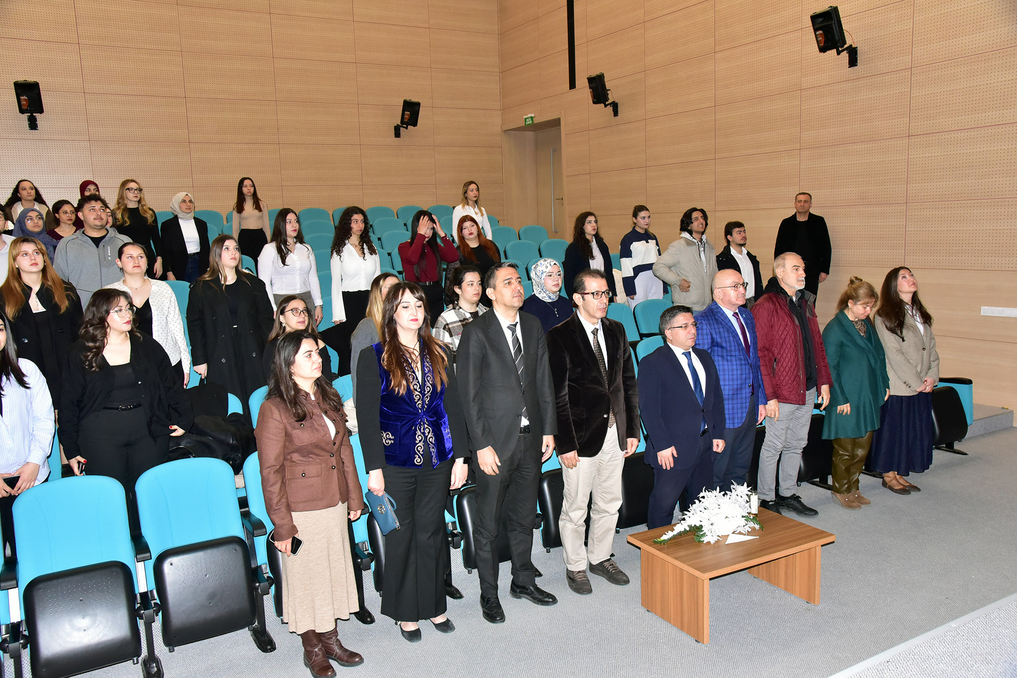 BAÜN’de Bilimin Derinliklerine Yolculuk: Taramalı Elektron Mikroskobu Eğitimi Sertifika Töreni Gerçekleşti 2