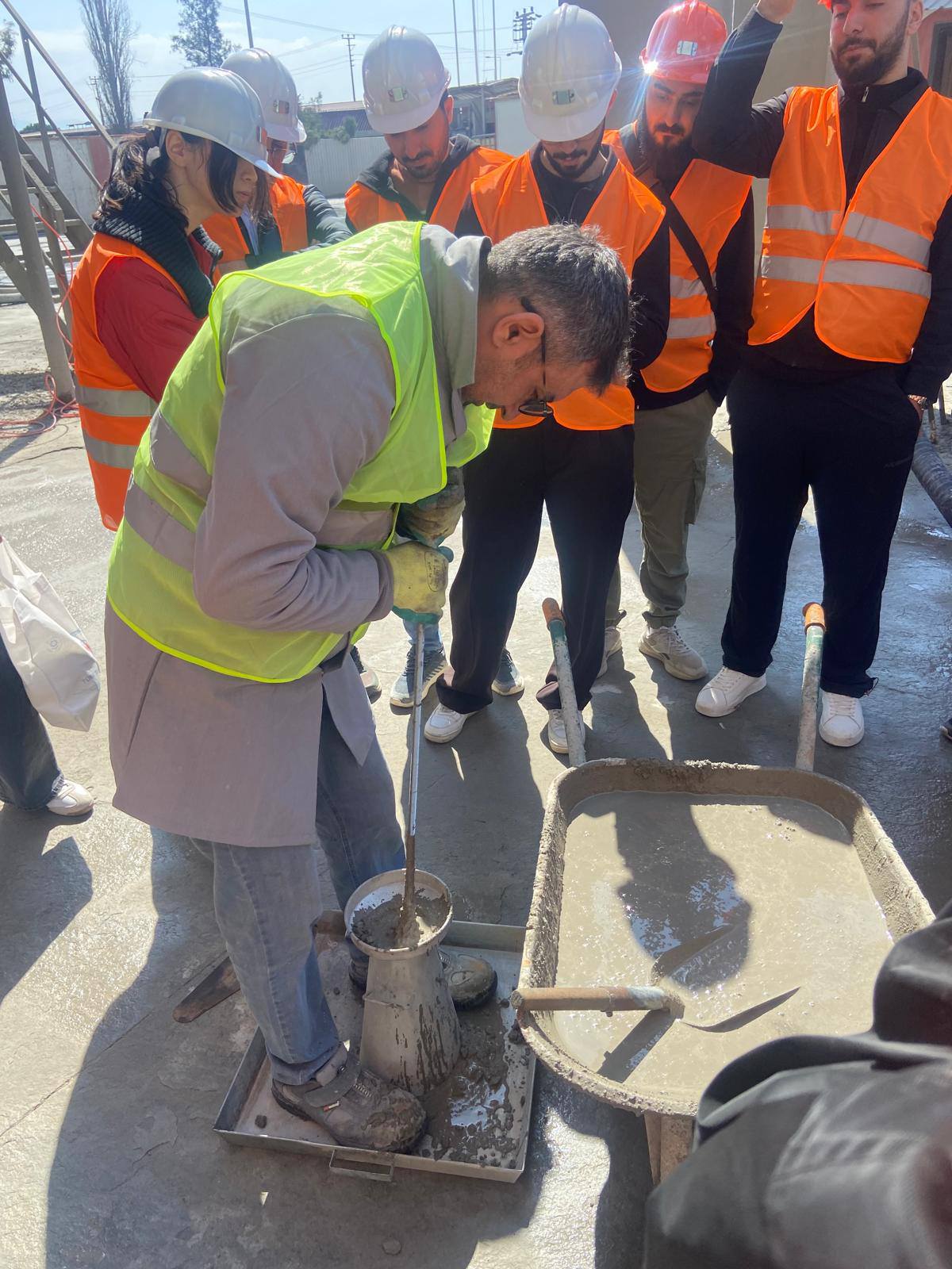 Students of the Construction Technology Program organized a technical field trip to Uytun Concrete Plant, one of the leading facilities in the region, to observe their theoretical knowledge in the field 8