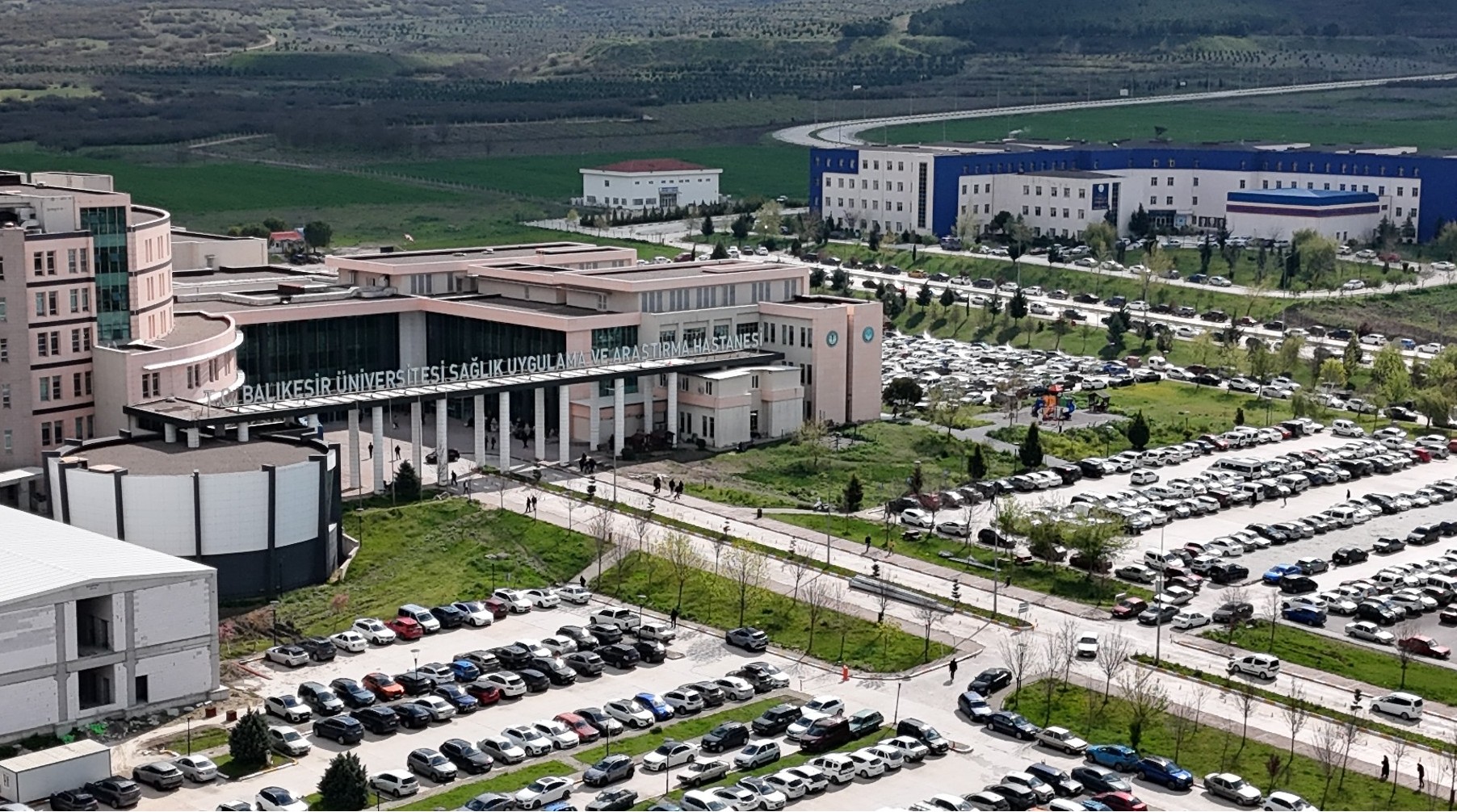 BAÜN Hastanesinin Akademik Gücü Son 3 Yılda Katlanarak Arttı: “58 Yeni Öğretim Üyesi” 2
