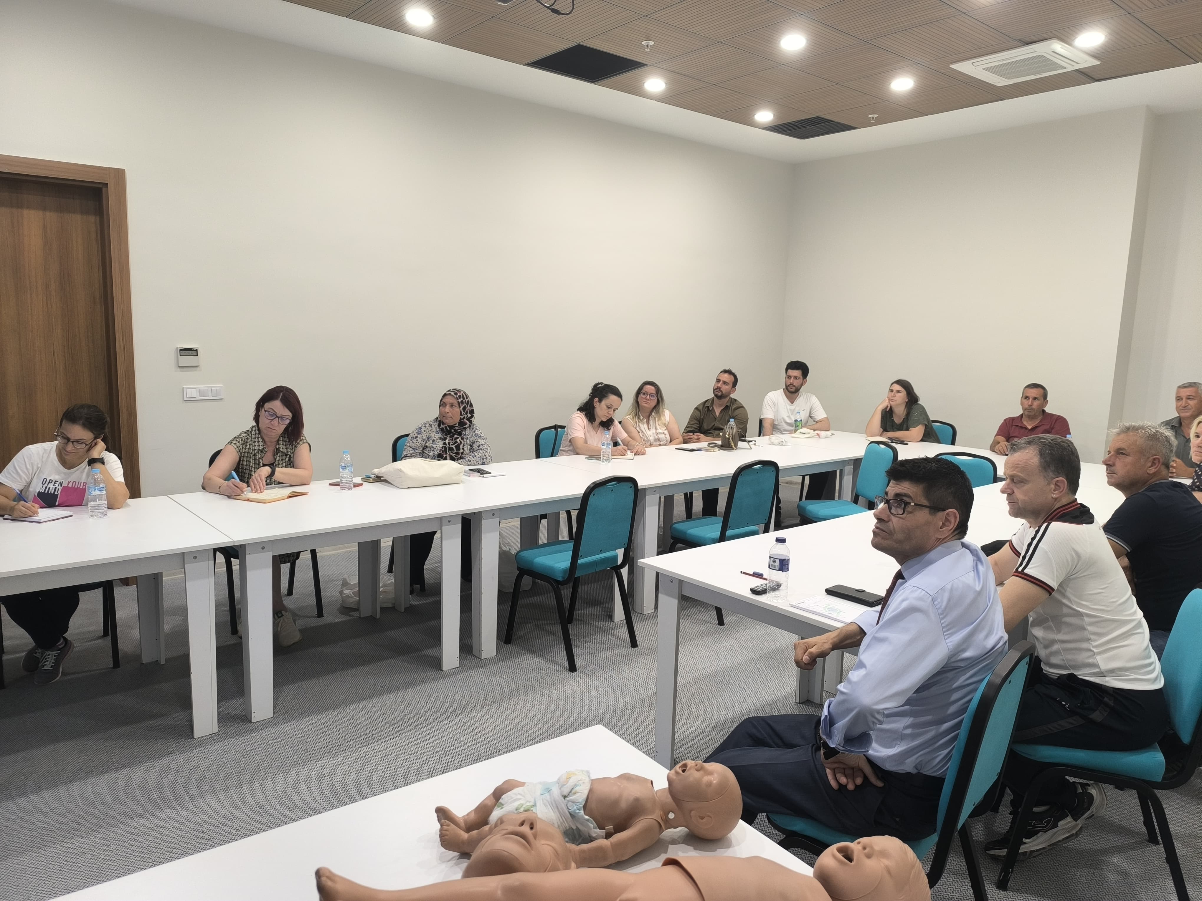 Training of First Aid Teams at Our University 4