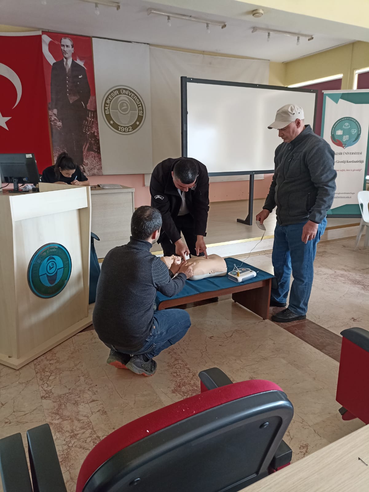 Training of First Aid Teams within Our University (Gulf Region) 2