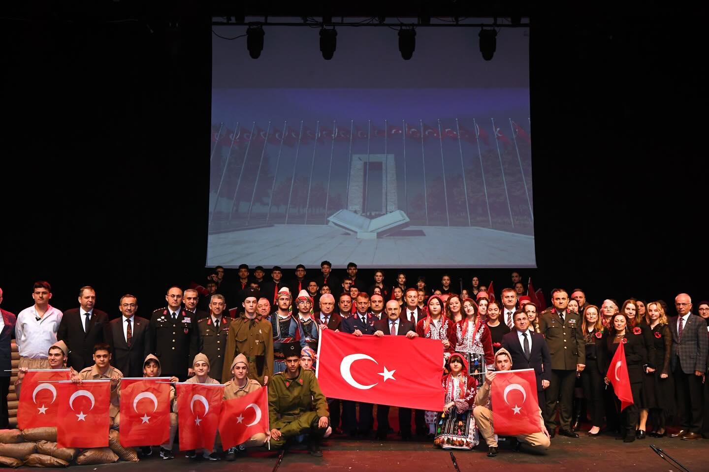 Rektör Oğurlu, 18 Mart Şehitleri Anma Günü ve Çanakkale Zaferi’nin 111’inci Yıl Dönümü Etkinliklerine Katıldı 8