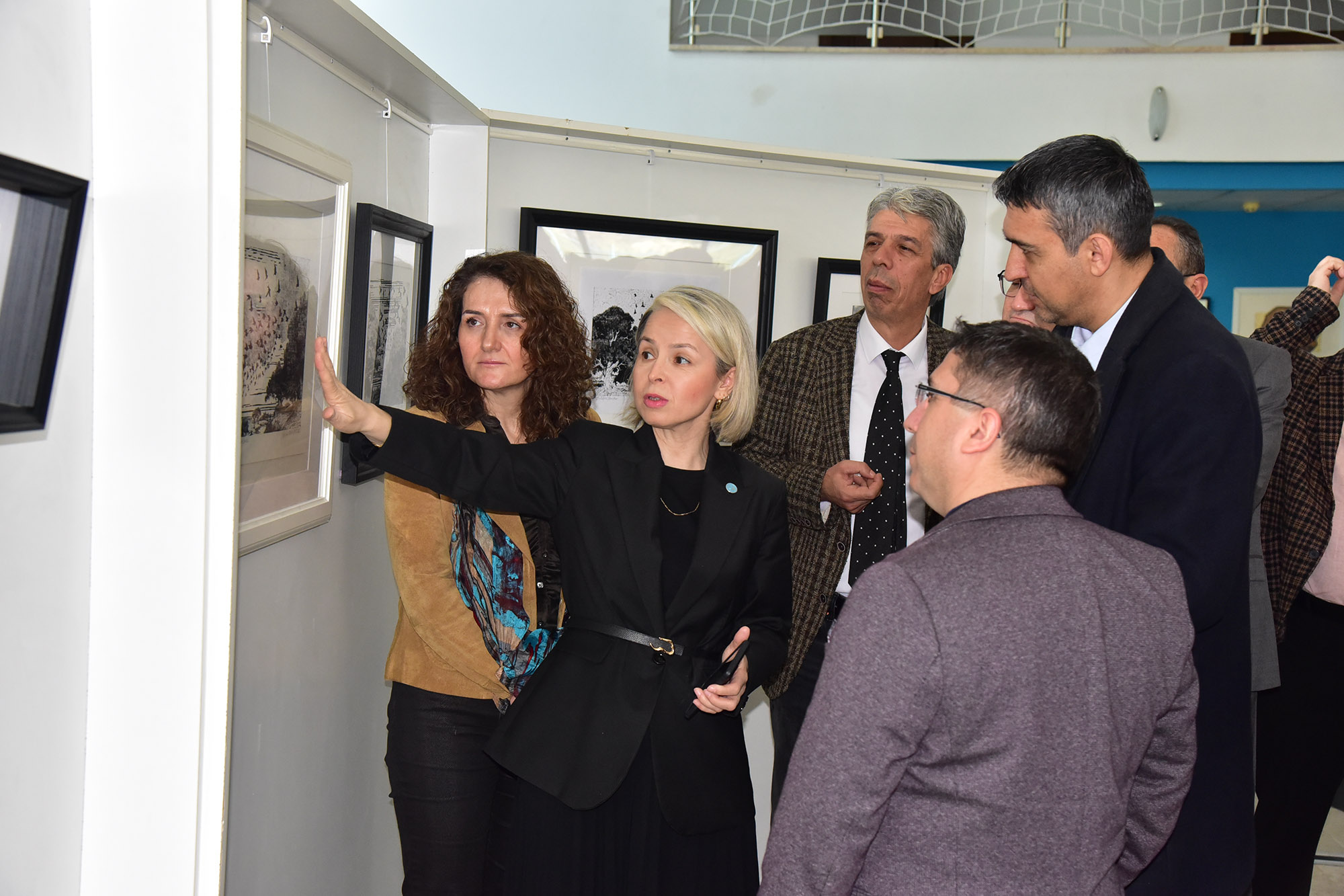 Balıkesir Üniversitesinde Sanat Dolu Buluşma: “Yeryüzü Günlüğü” Sergisi Açıldı 7