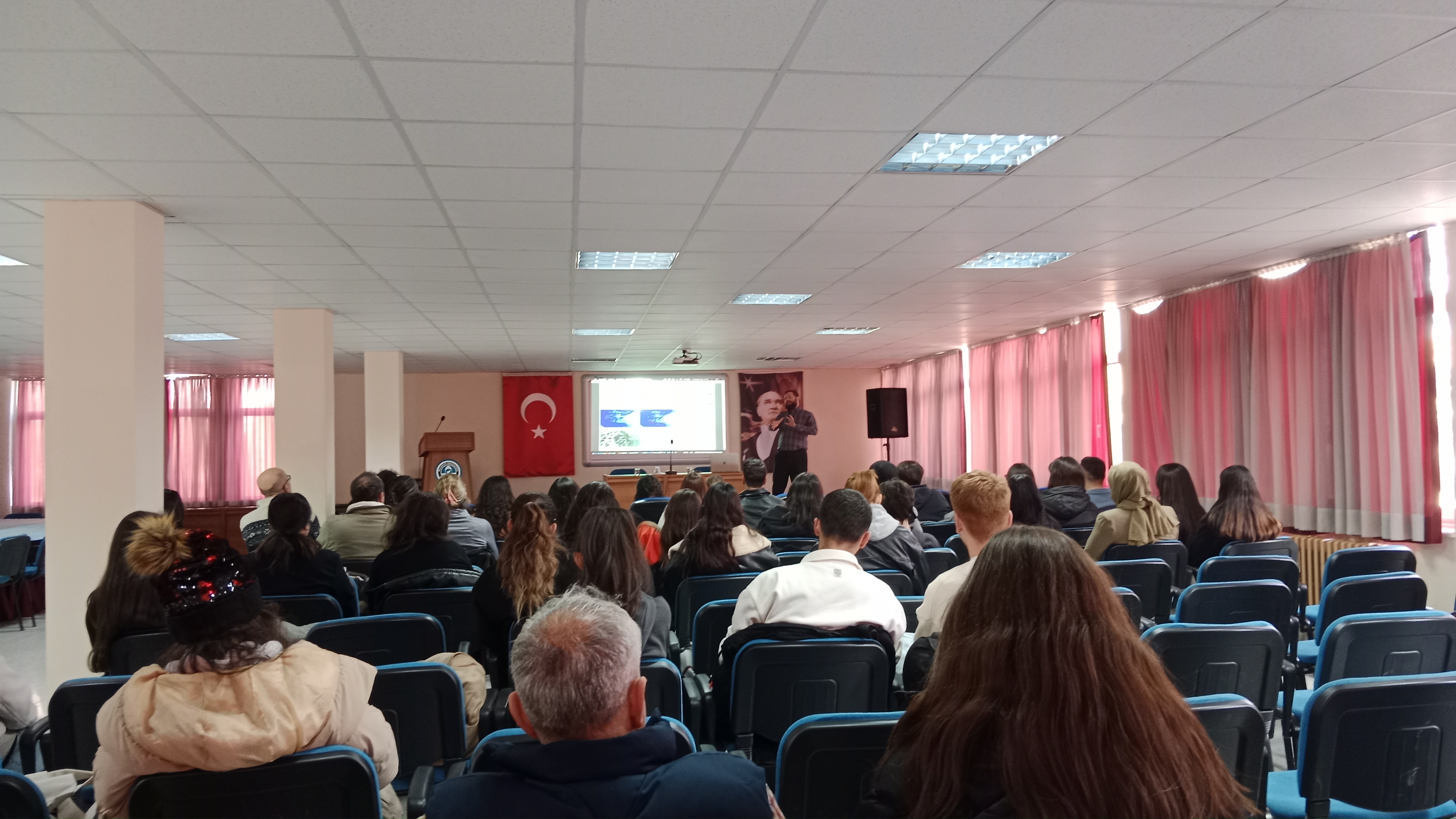 Meslek Yüksekokulumuzda Ayvalık Kırsalındaki Kayıp Mimari Mirasın Yeniden Keşfi Semineri Düzenlendi 7