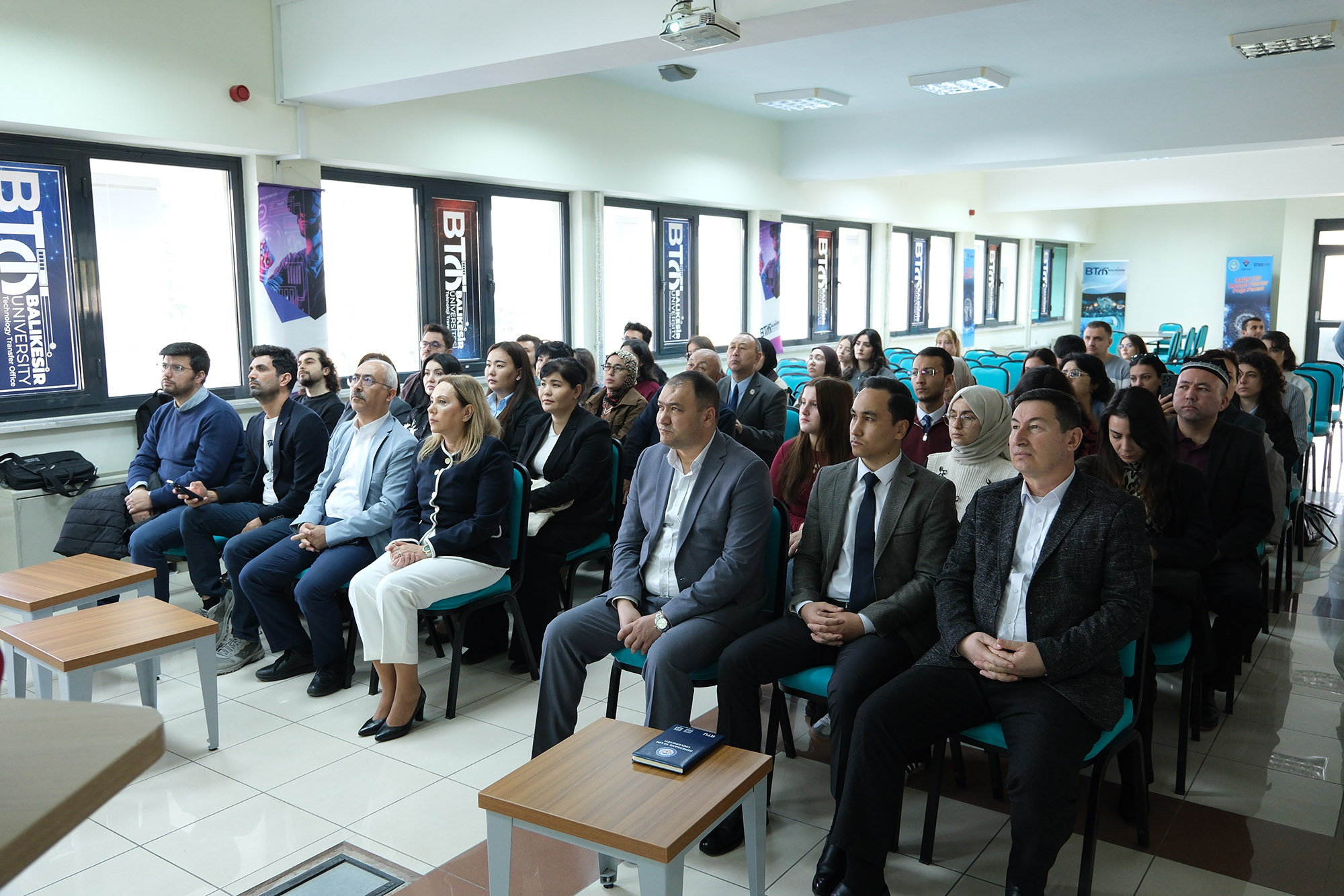 BAÜN ’de Öğrenciler İçin SosyalFest Proje Yazma Atölyesi Düzenlendi 6