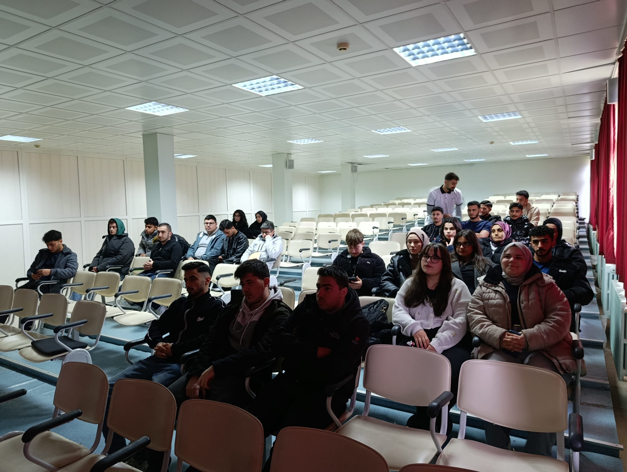 Dursunbey MYO İnşaat Bölümünden "İklim Farkındalığı" Semineri 3
