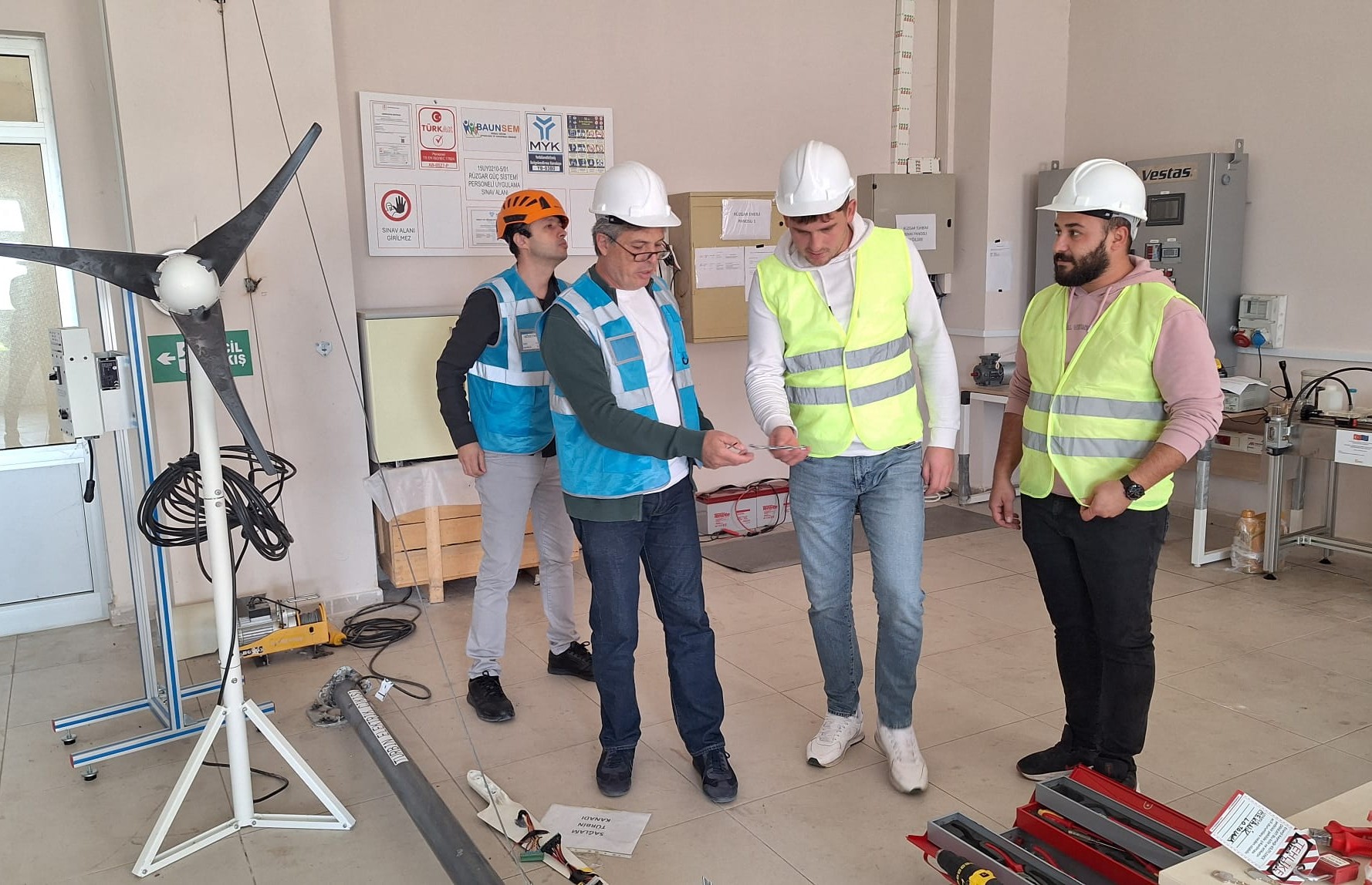 BAÜN’den Nitelikli İşgücüne Güçlü Katkı: MYK Yetkili BAÜNSEM’den MYK Belgesi İçin Kritik Uyarı 4