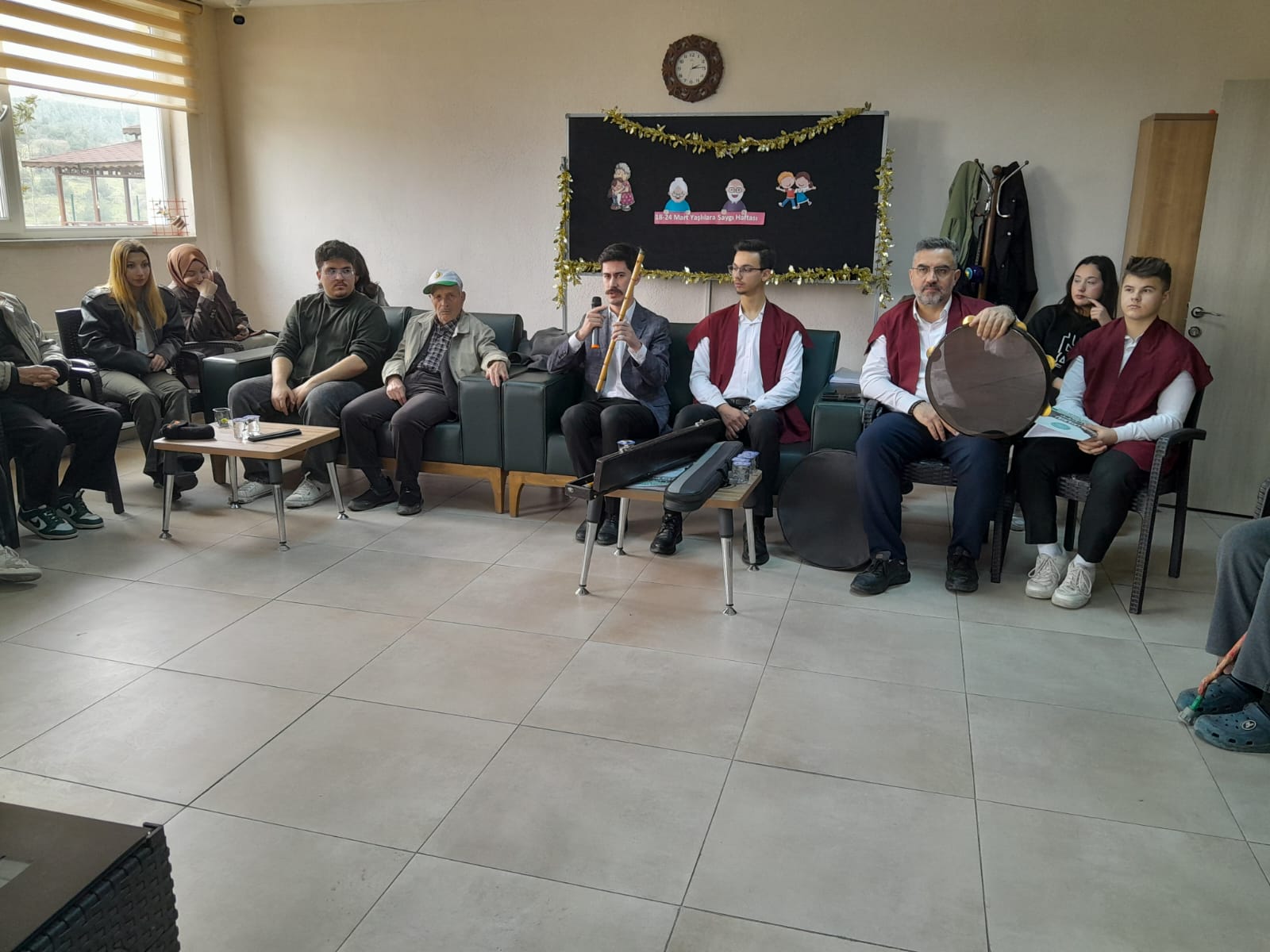 Dini Musiki Korosu Huzurevi Ziyareti