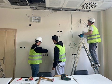 Elektrik Programında Uygulamalı Eğitim Altyapısı Güçlendirildi 8