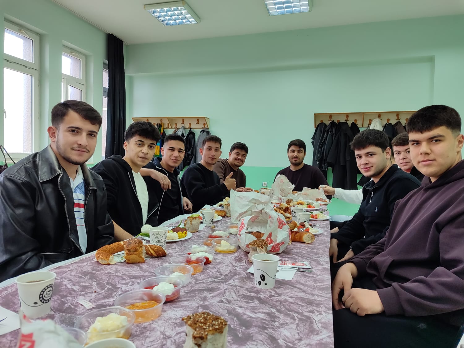 Ara Sınavlar Öncesi Ormancılık Öğrencilerinden Motivasyon Dolu Kahvaltı Etkinliği 4