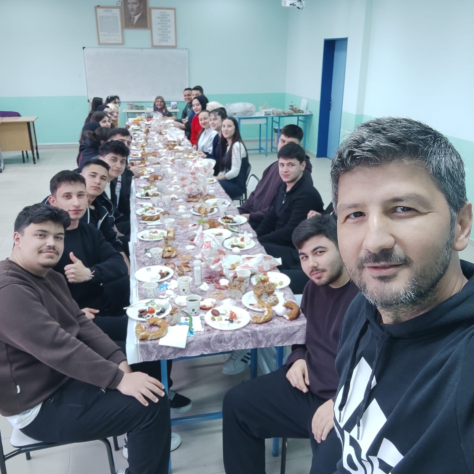 Ara Sınavlar Öncesi Ormancılık Öğrencilerinden Motivasyon Dolu Kahvaltı Etkinliği 3