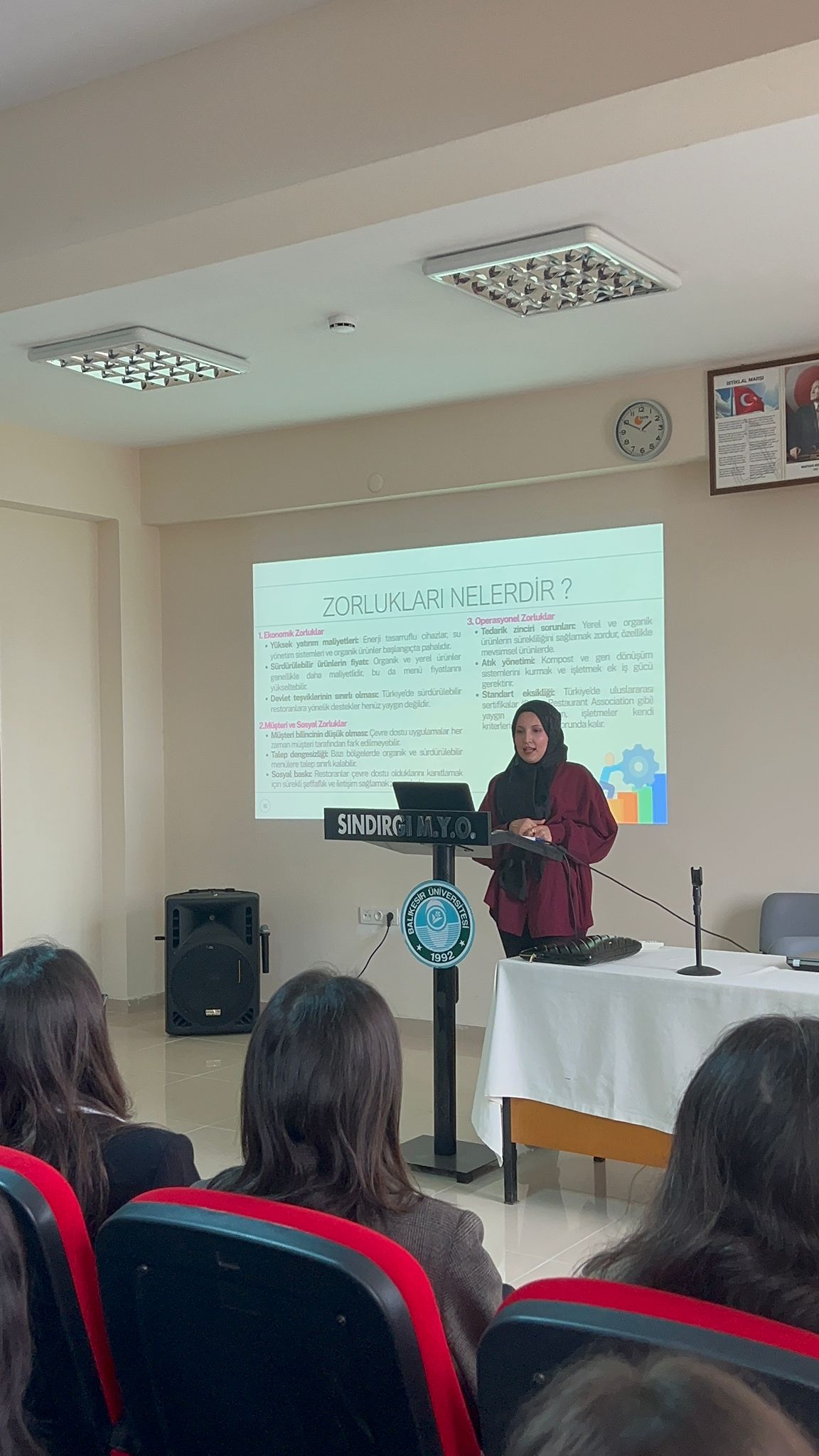 Meslek Yüksekokulumuzda "Atık Yönetimi ve Sürdürülebilir Çözümler" Semineri Düzenlendi 6