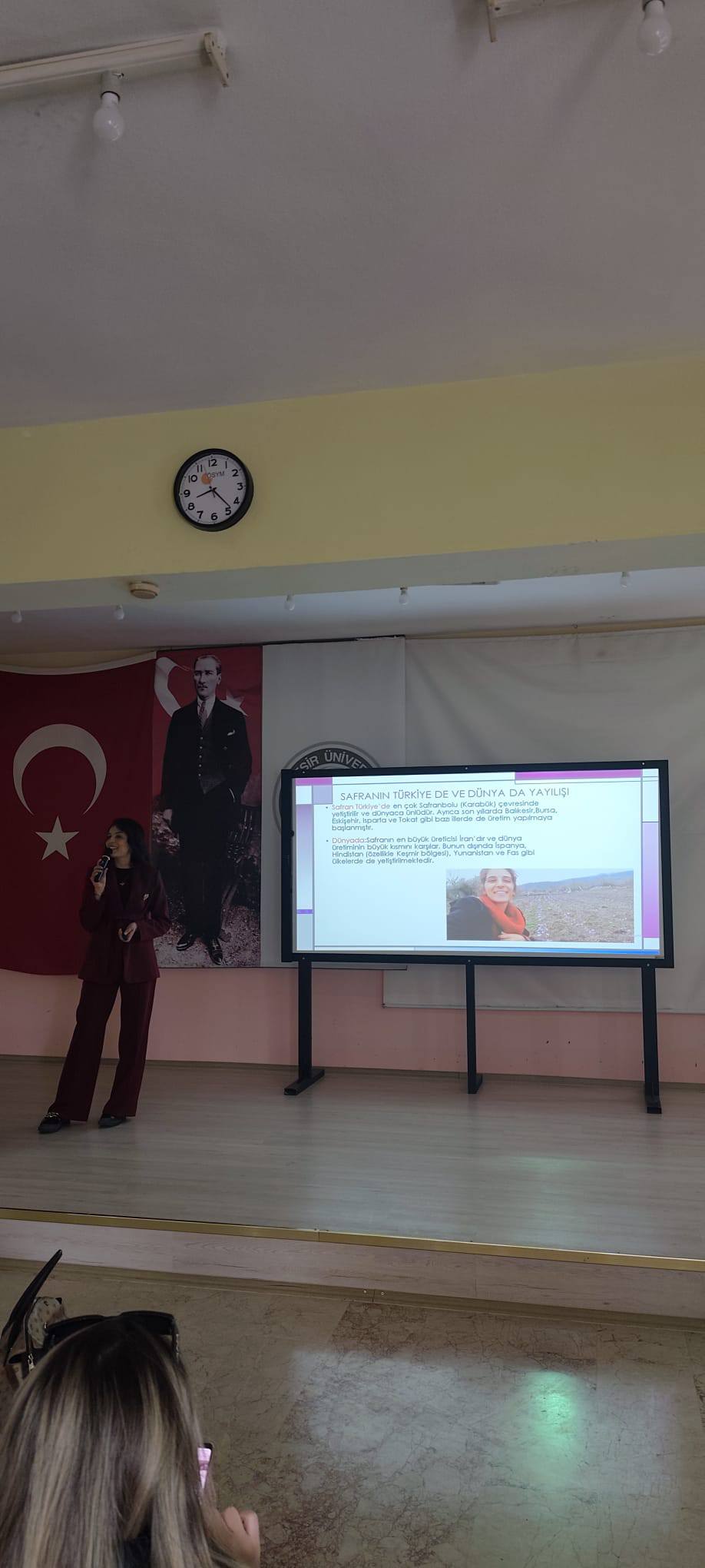 Edremit Meslek Yüksekokulunda Girişimcilik Semineri Safranla Başarı Hikayesi Paylaşıldı