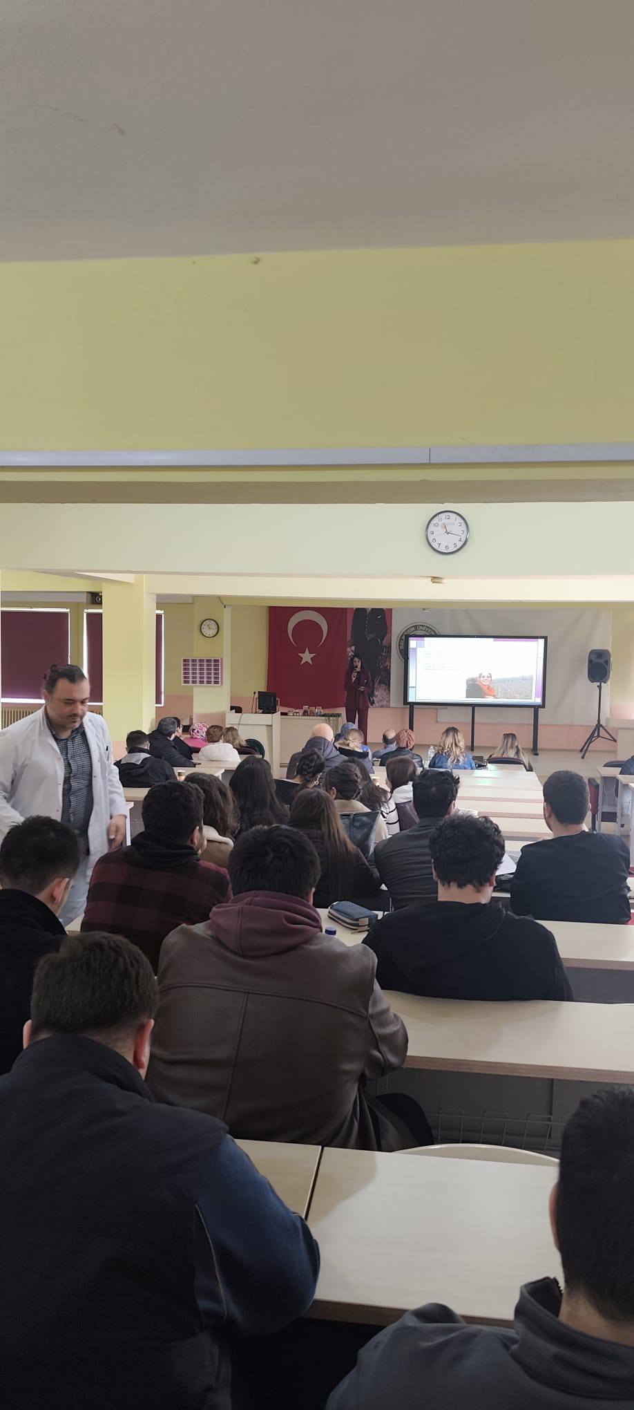 Edremit Meslek Yüksekokulunda Girişimcilik Semineri Safranla Başarı Hikayesi Paylaşıldı 2