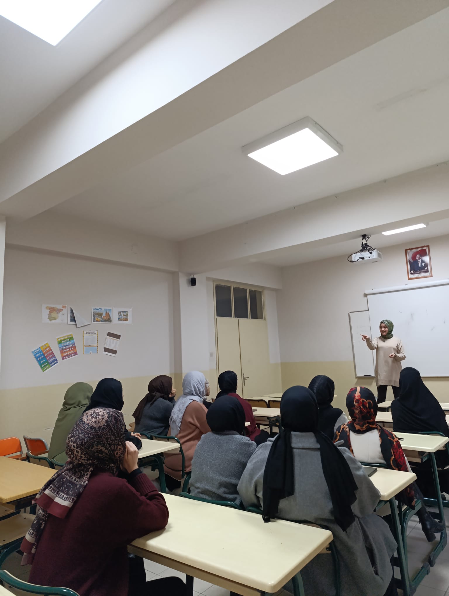 Fakültemiz Öğrencilerine Yönelik Okul Öncesi Çocuk Gelişimi (4-6 yaş) Kursu devam ediyor. 1