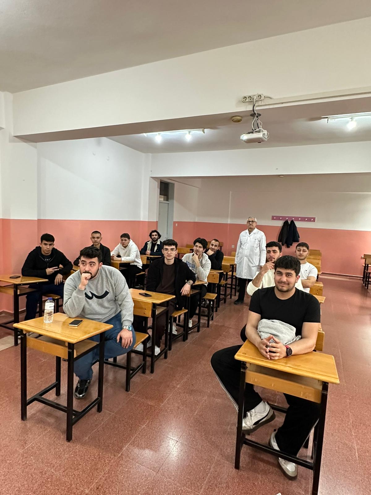 Makine Programı 1. Sınıf Akademik Danışmanlık Toplantısı Gerçekleştirildi 2