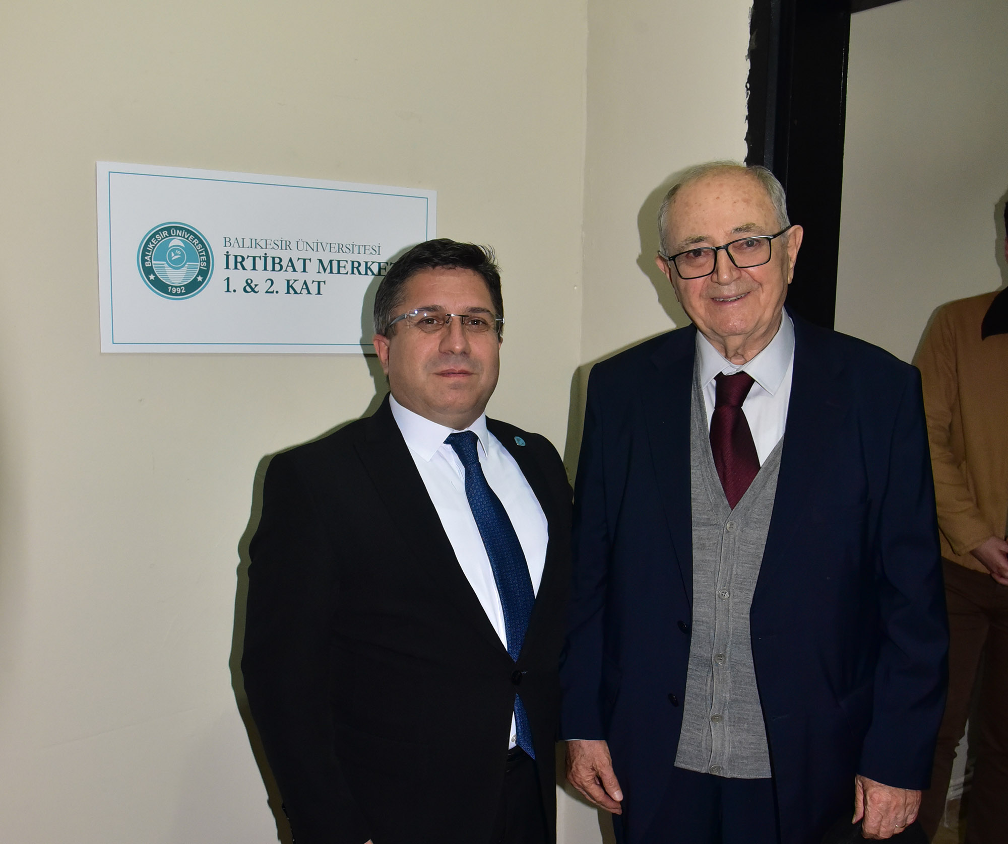BAÜN’den Şehirle Güçlü Bağ: Üniversite İrtibat Ofisi Hizmete Açıldı 8