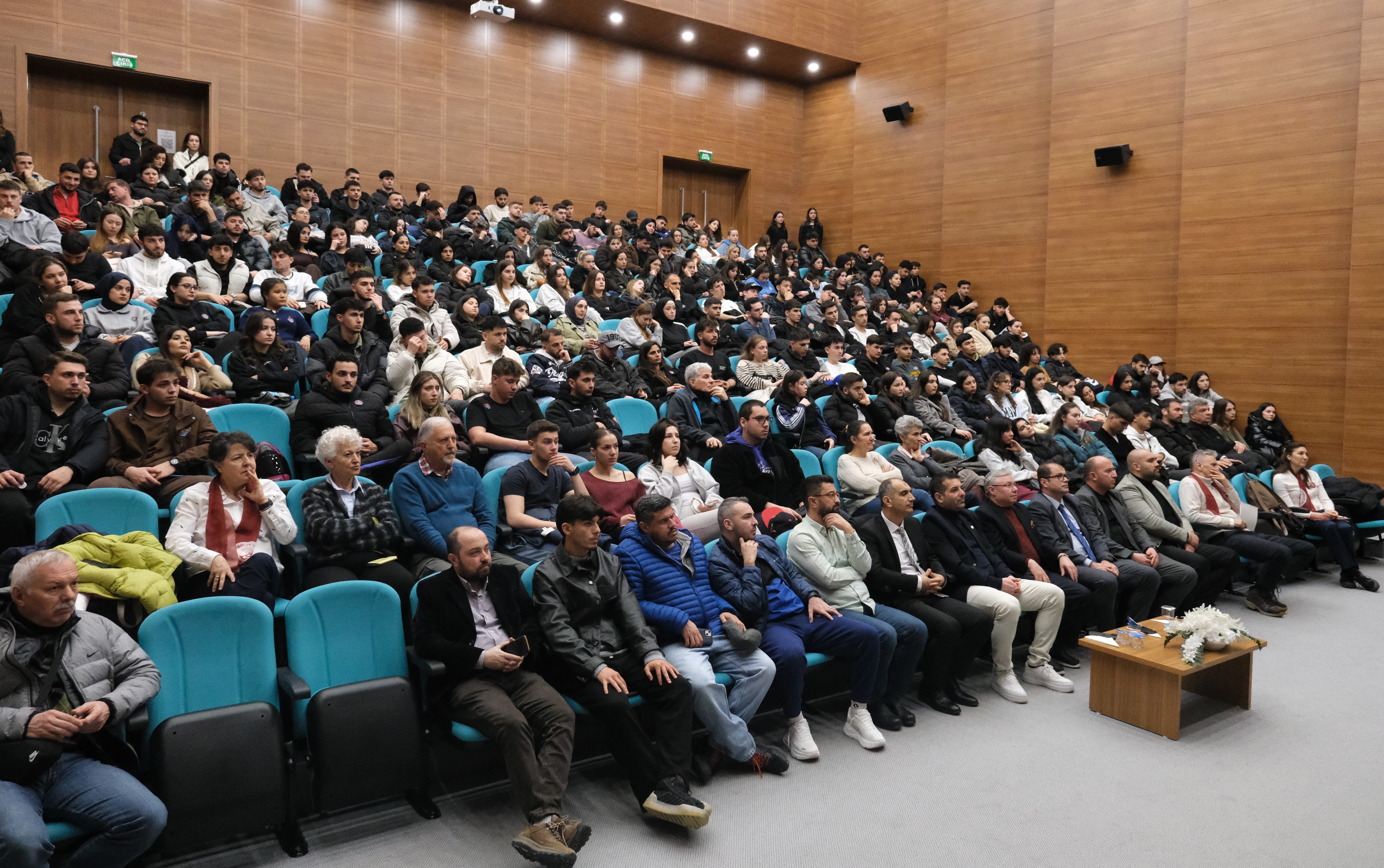 Balıkesir Üniversitesinde “Voleybolun Unutulmazları” Buluşması 2