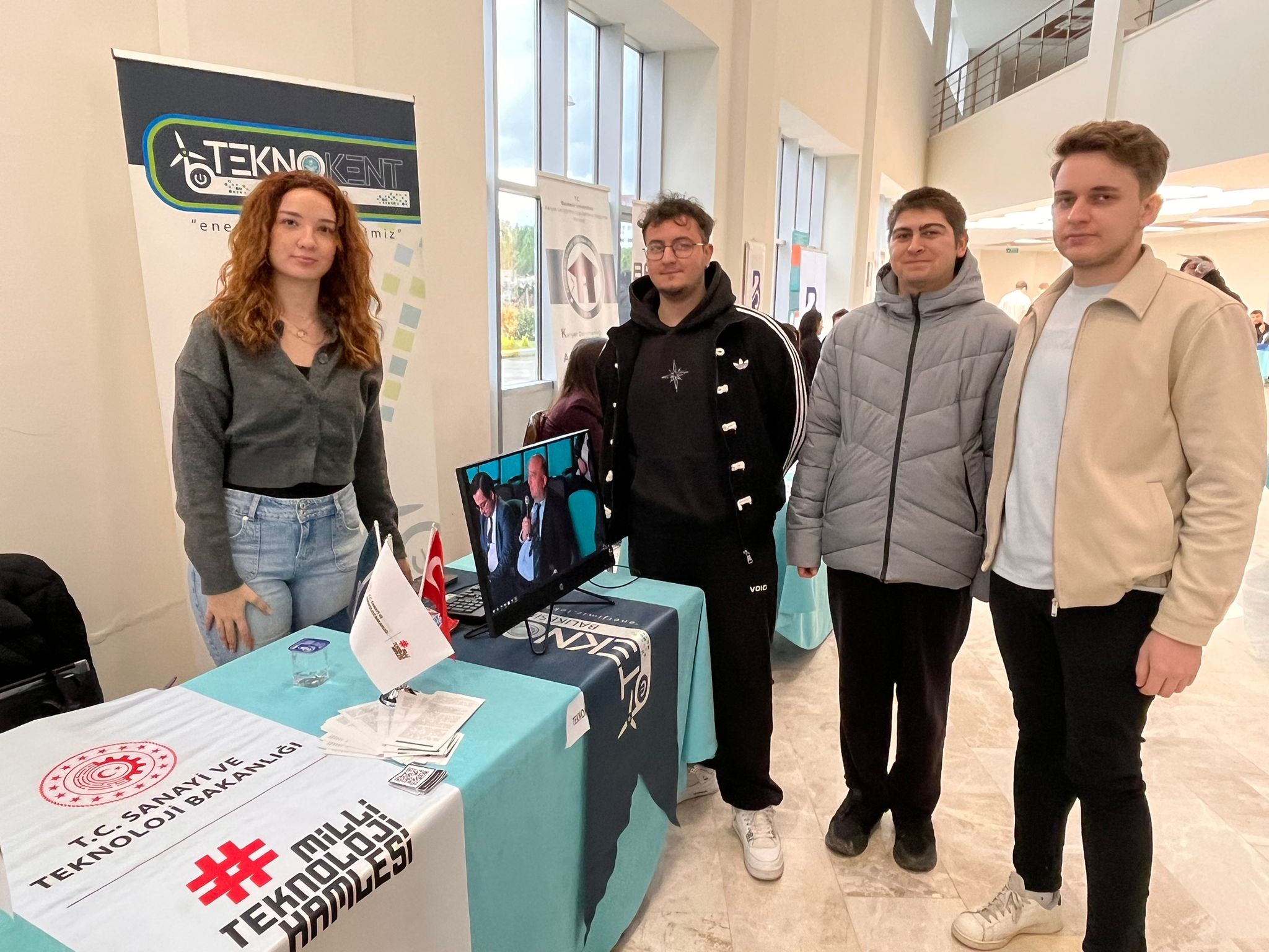 Marketing Program Students Connect with Industry Leaders at 50th Anniversary Events 6