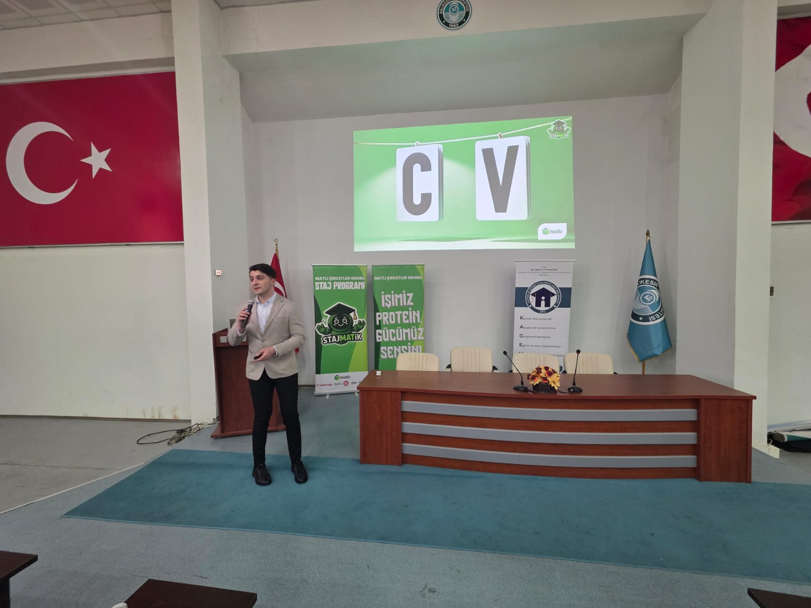 KAGEM  ile Fen-Edebiyat Fakültesi İş Birliği Kariyer Planlama Dersi 4