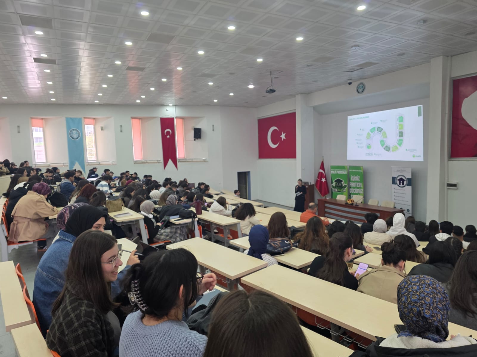 KAGEM  ile Fen-Edebiyat Fakültesi İş Birliği Kariyer Planlama Dersi 6