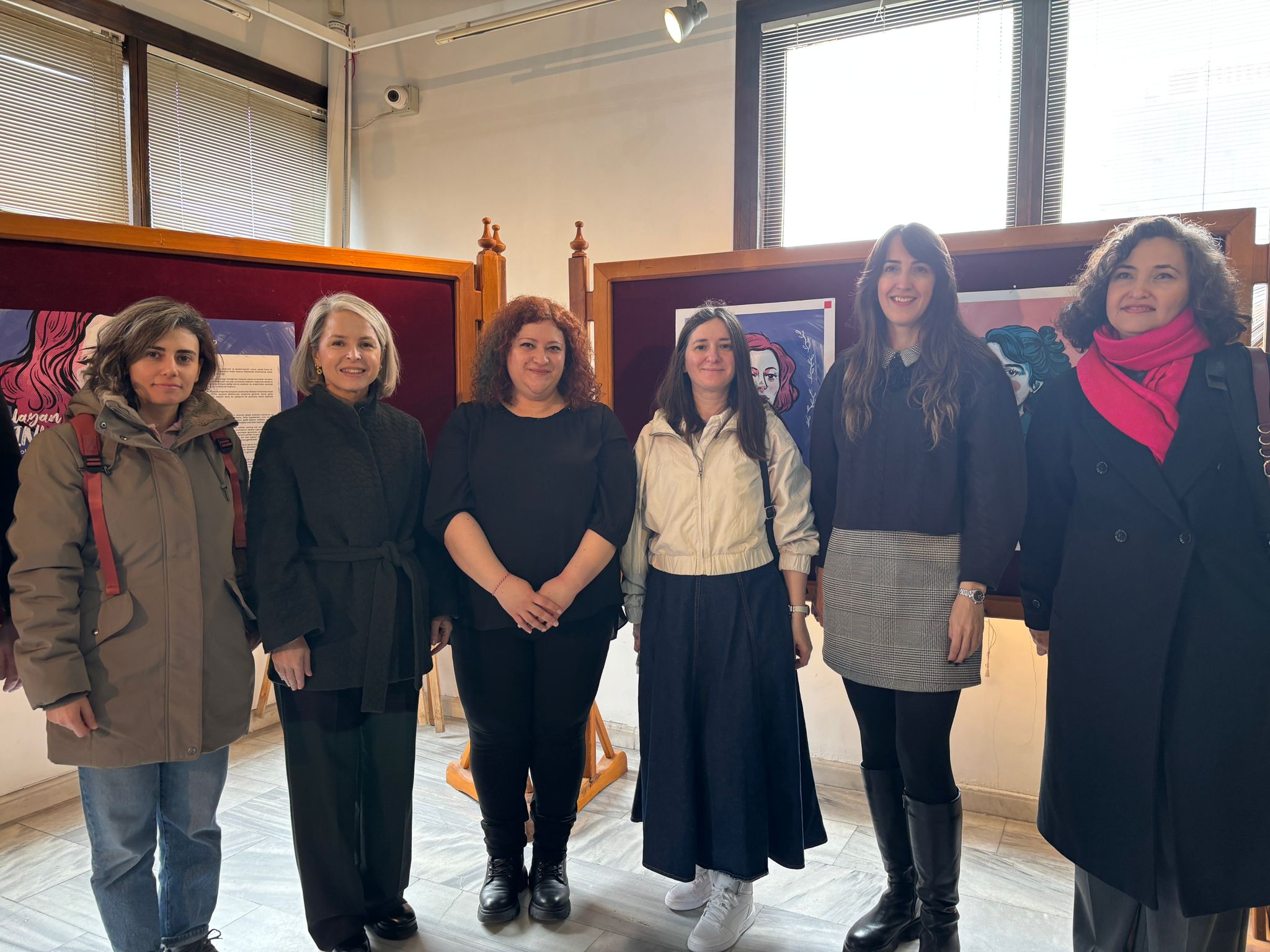 Research Assistant Dr. Rukiye Derdiyok's solo exhibition, "Designing Women," opened at the Balıkesir State Fine Arts Gallery.