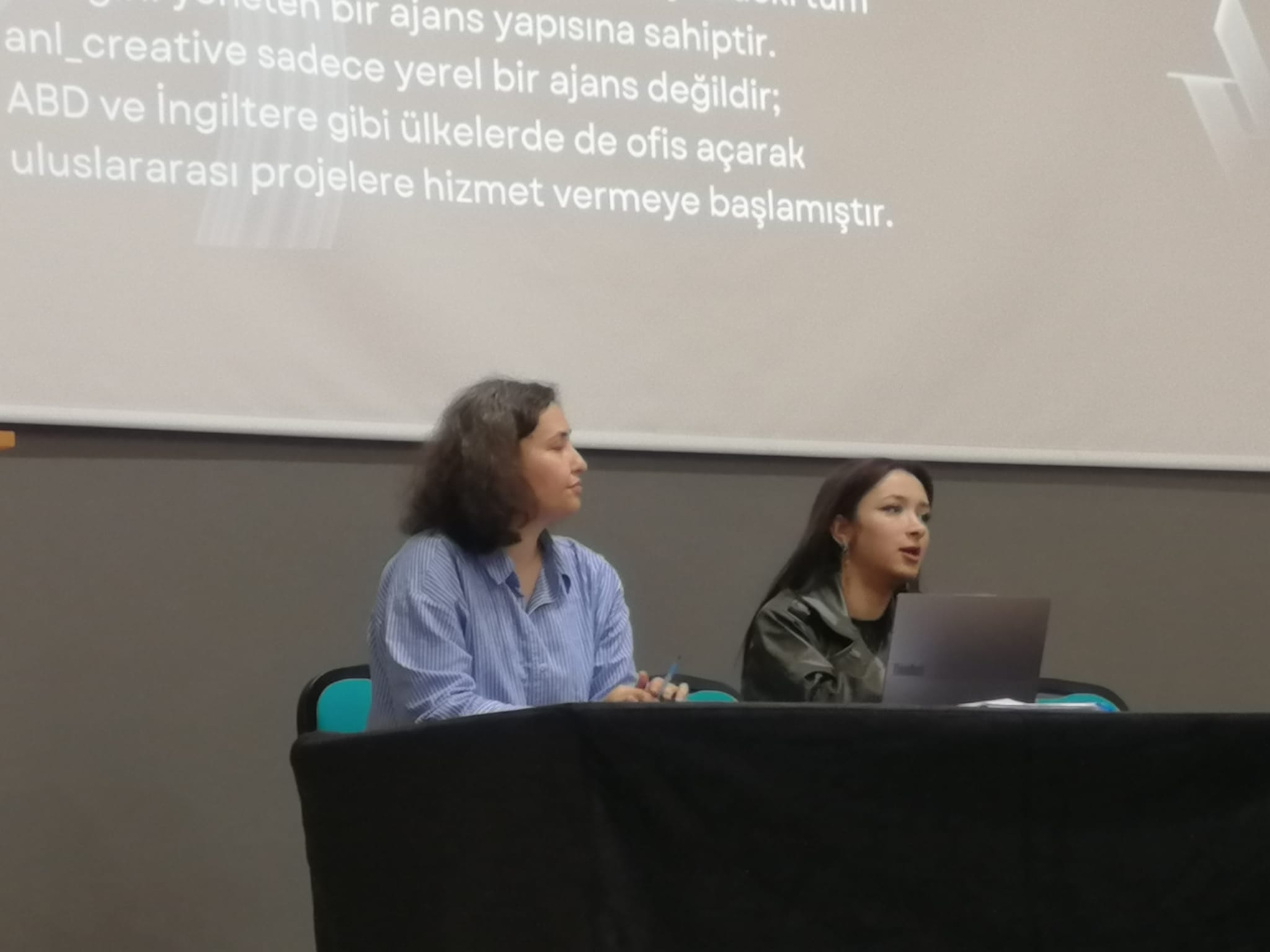 Internship Information and Experience Sharing Meeting Held in Our Department 7