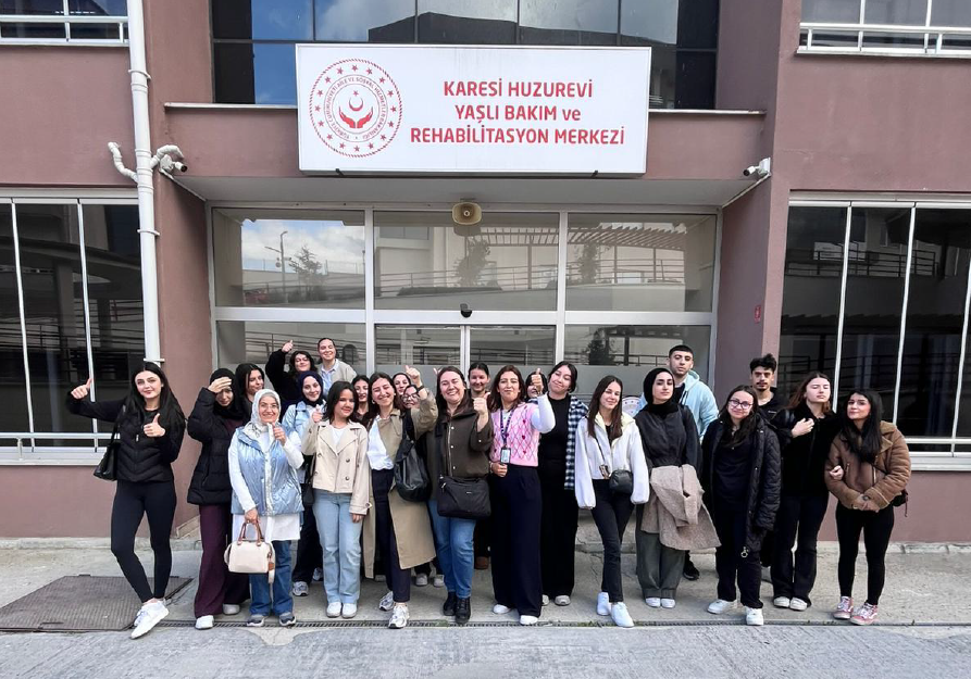 Yüksekokulumuz Fizyoterapi Programı Tarafından TUBİTAK 2209-A Projesi Kapsamında Yaş Alanlara Saygı Etkinliği Düzenlendi.