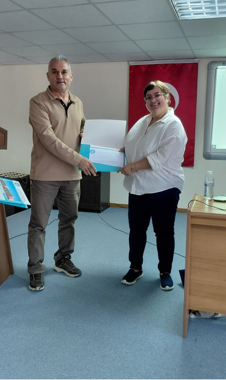 Conference on "Restoration Techniques for Decorative Painting and Gold Leaf Applications" Held for Architectural Restoration Program Students 6