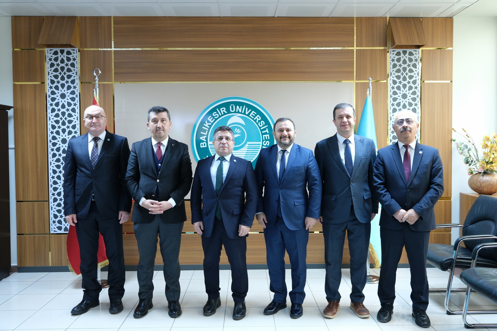 ASBÜ Rektörü Arıcan’dan Rektör Oğurlu’ya Ziyaret 8