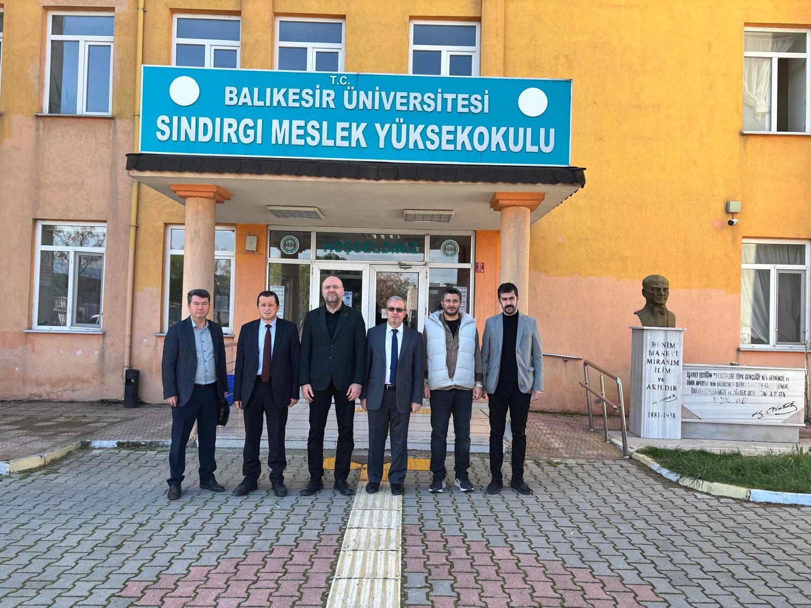 Sındırgı İlçe Milli Eğitim Müdürü ve Şube Müdürleri Okulumuza Ziyarette Bulundu