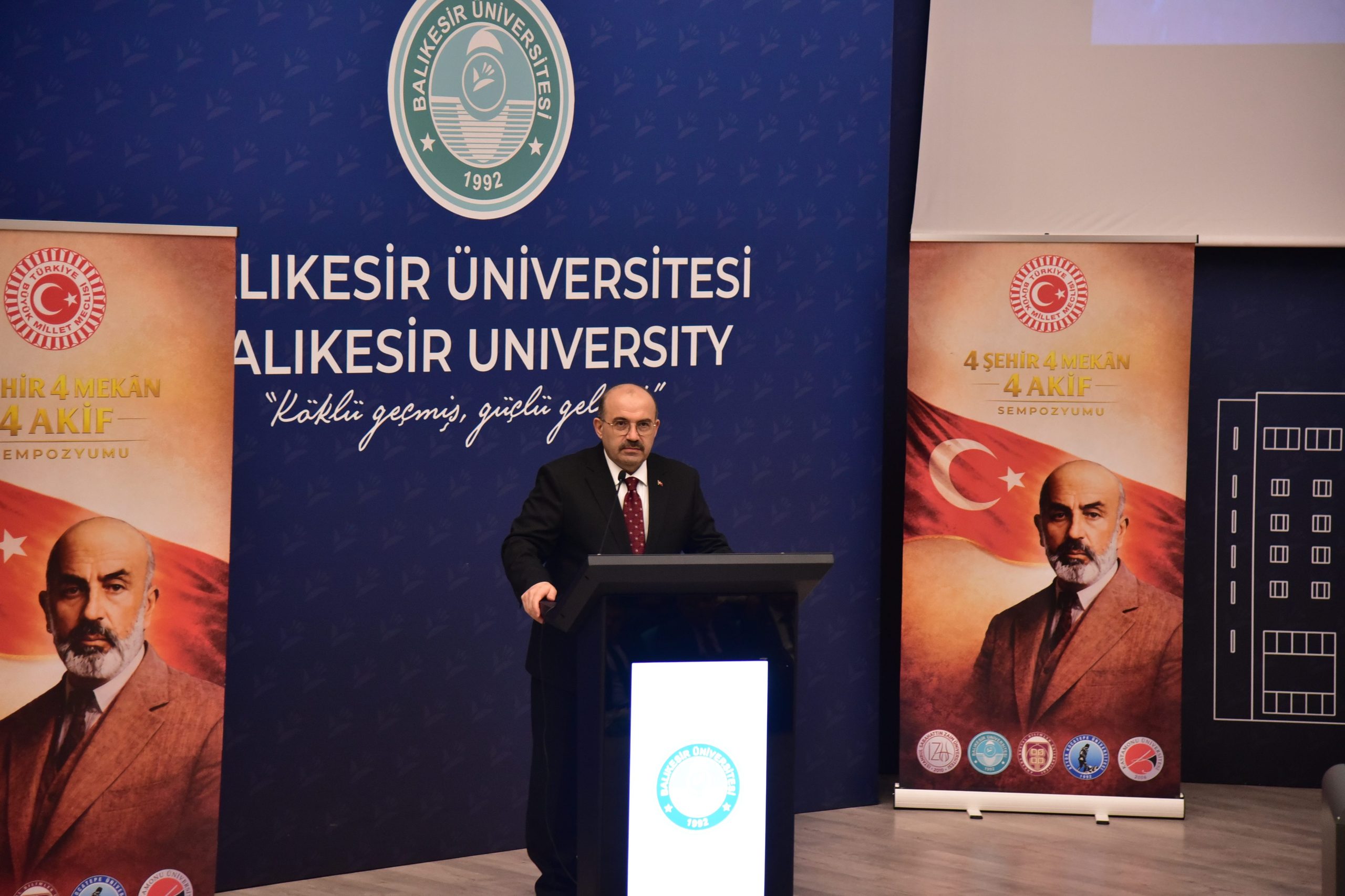 4 Üniversite, 4 Mekân, Tek Ruh: İstiklal Şairi Mehmet Akif Ersoy, Kuva-yı Milliye Şehri Balıkesir’de Anıldı 6