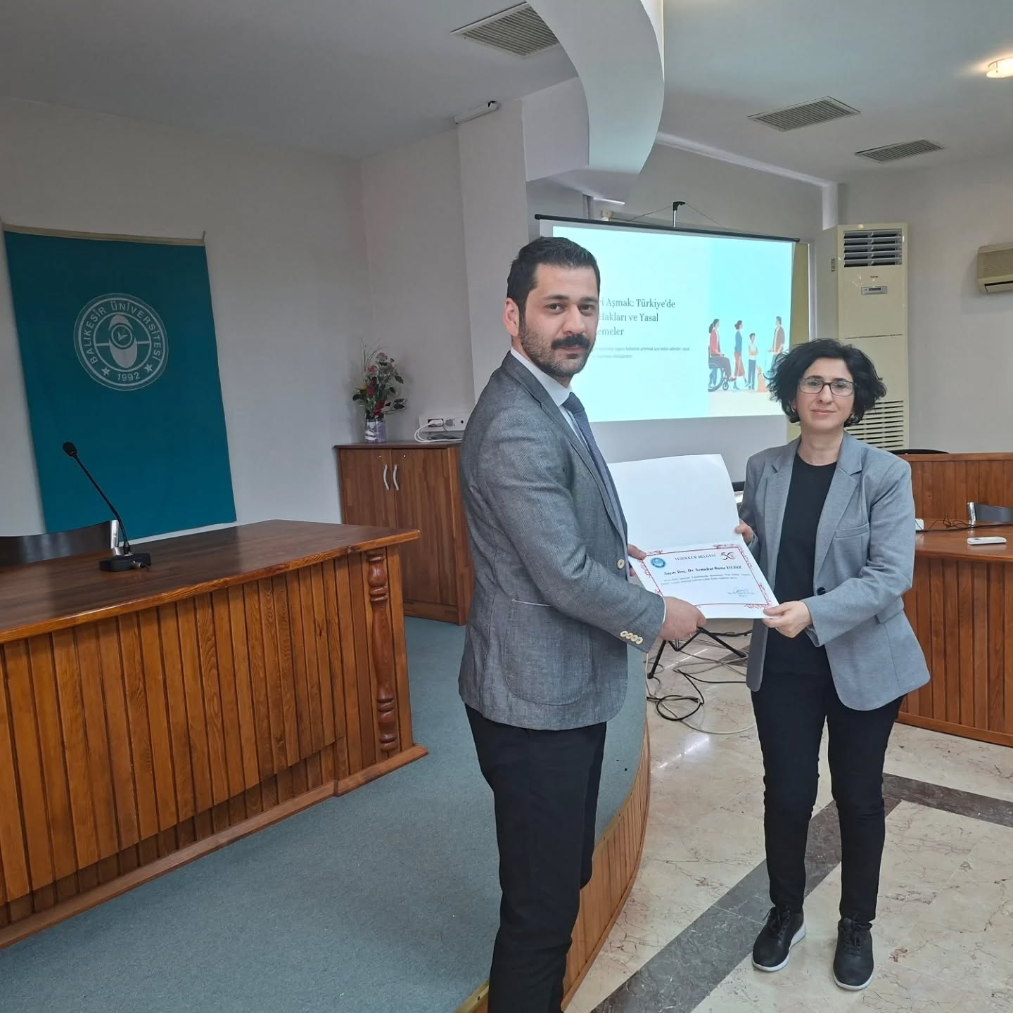 “Eşit Haklar, Engelsiz Adalet” Semineri Gerçekleştirildi 2