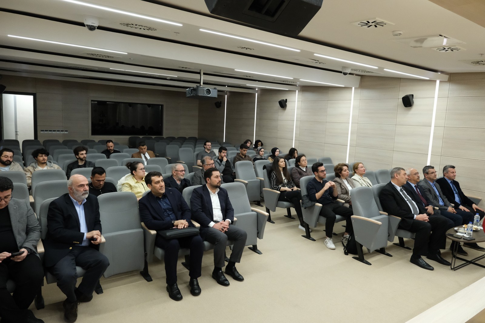 Balıkesir’den Turcorn Hedefi: BAÜN Teknokent’te Girişimcilere İlham Veren Panel  4