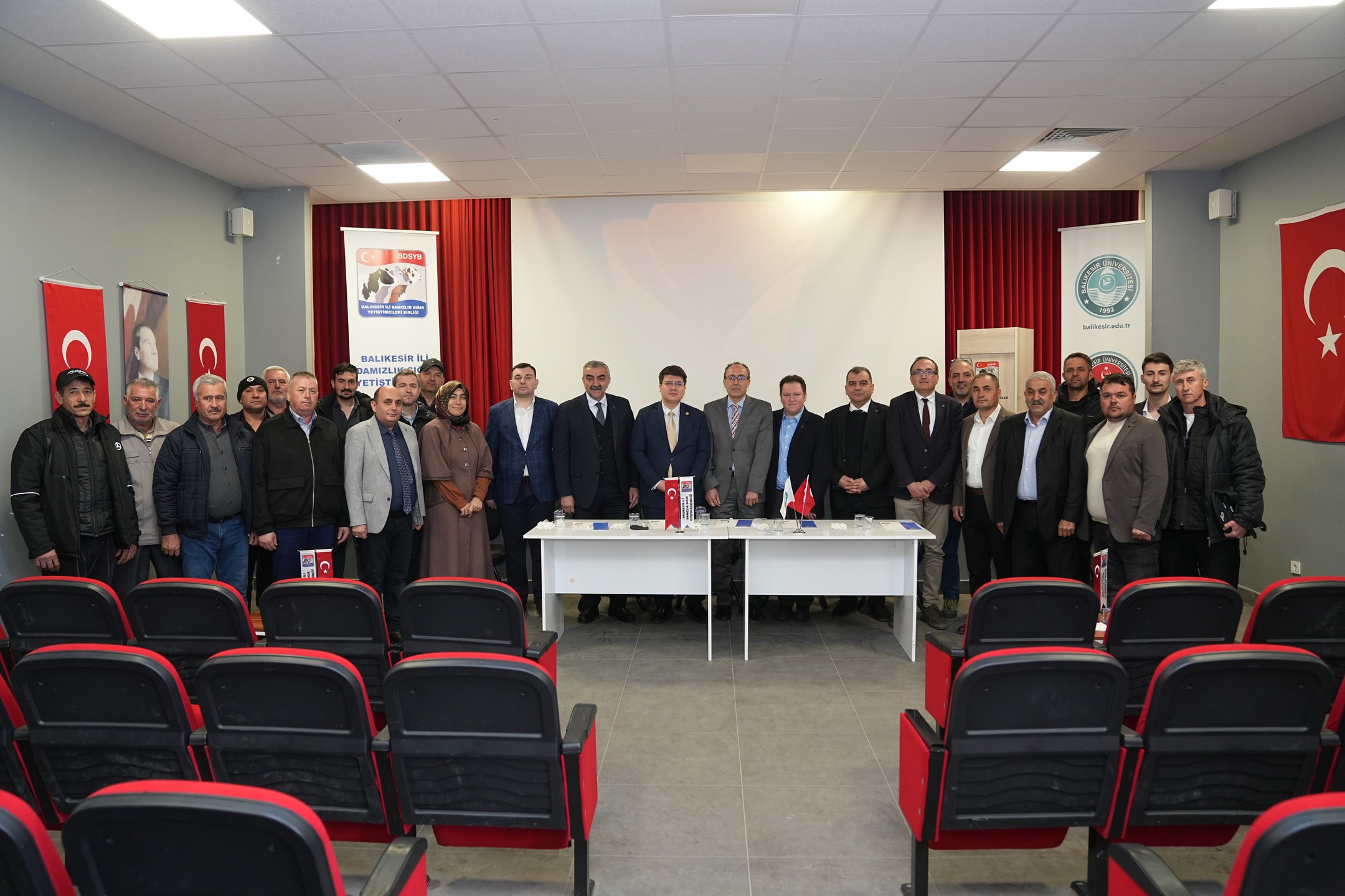 BAÜN Veteriner Fakültesi ve Damızlık Sığır Yetiştiricileri Birliği İş Birliğiyle Balya’da Örnek Etkinlik: Akademisyenler ve Yetiştiriciler Buluştu 10