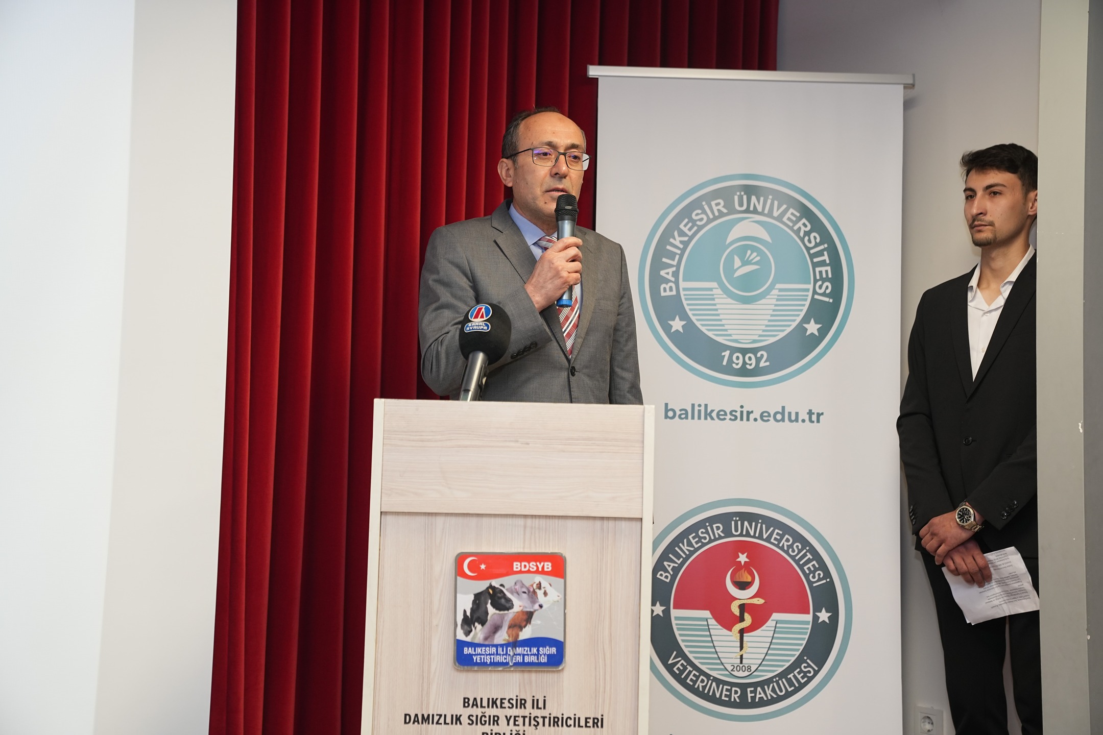 BAÜN Veteriner Fakültesi ve Damızlık Sığır Yetiştiricileri Birliği İş Birliğiyle Balya’da Örnek Etkinlik: Akademisyenler ve Yetiştiriciler Buluştu 5