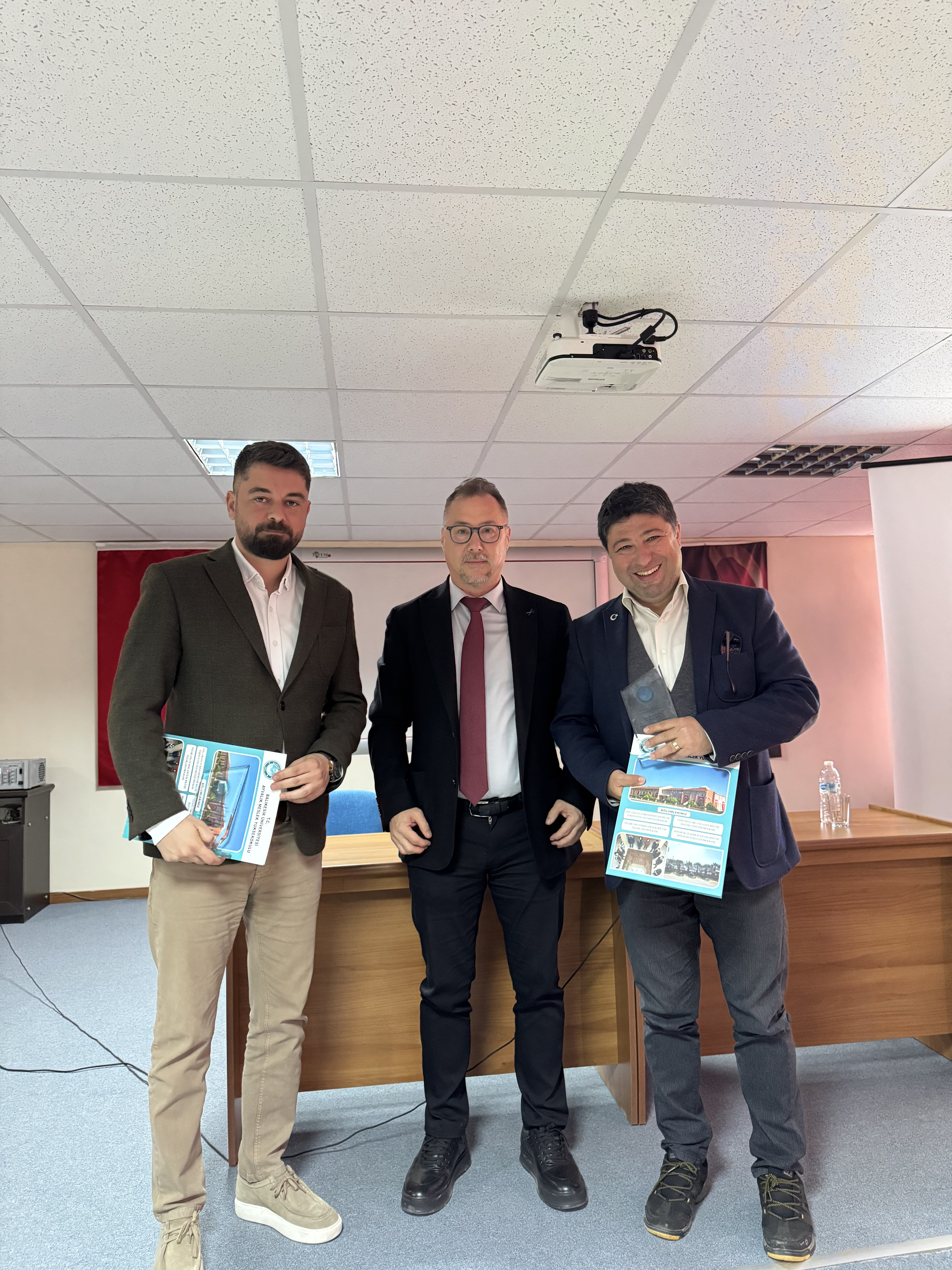 Panel on "The Past, Present, and Future of Olive Cultivation in Ayvalık: Economic and Sustainability Perspectives" Held at Ayvalık Vocational School 18