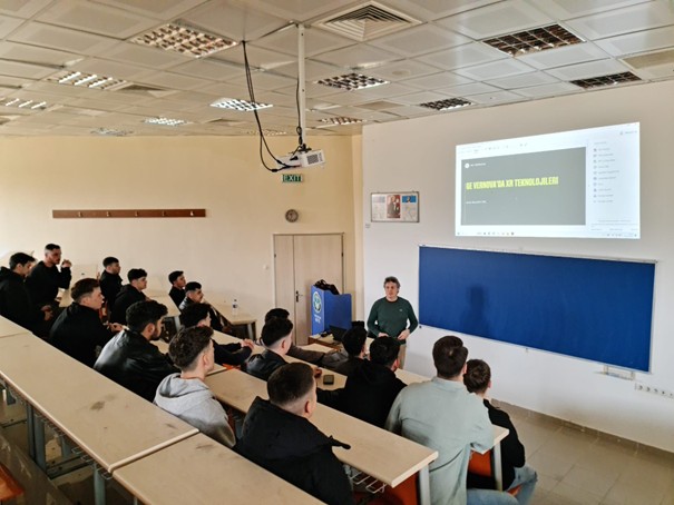 Balıkesir Üniversitesi MYO Öğrencilerine XR Teknolojileri Ön Bilgilendirmesi Yapıldı