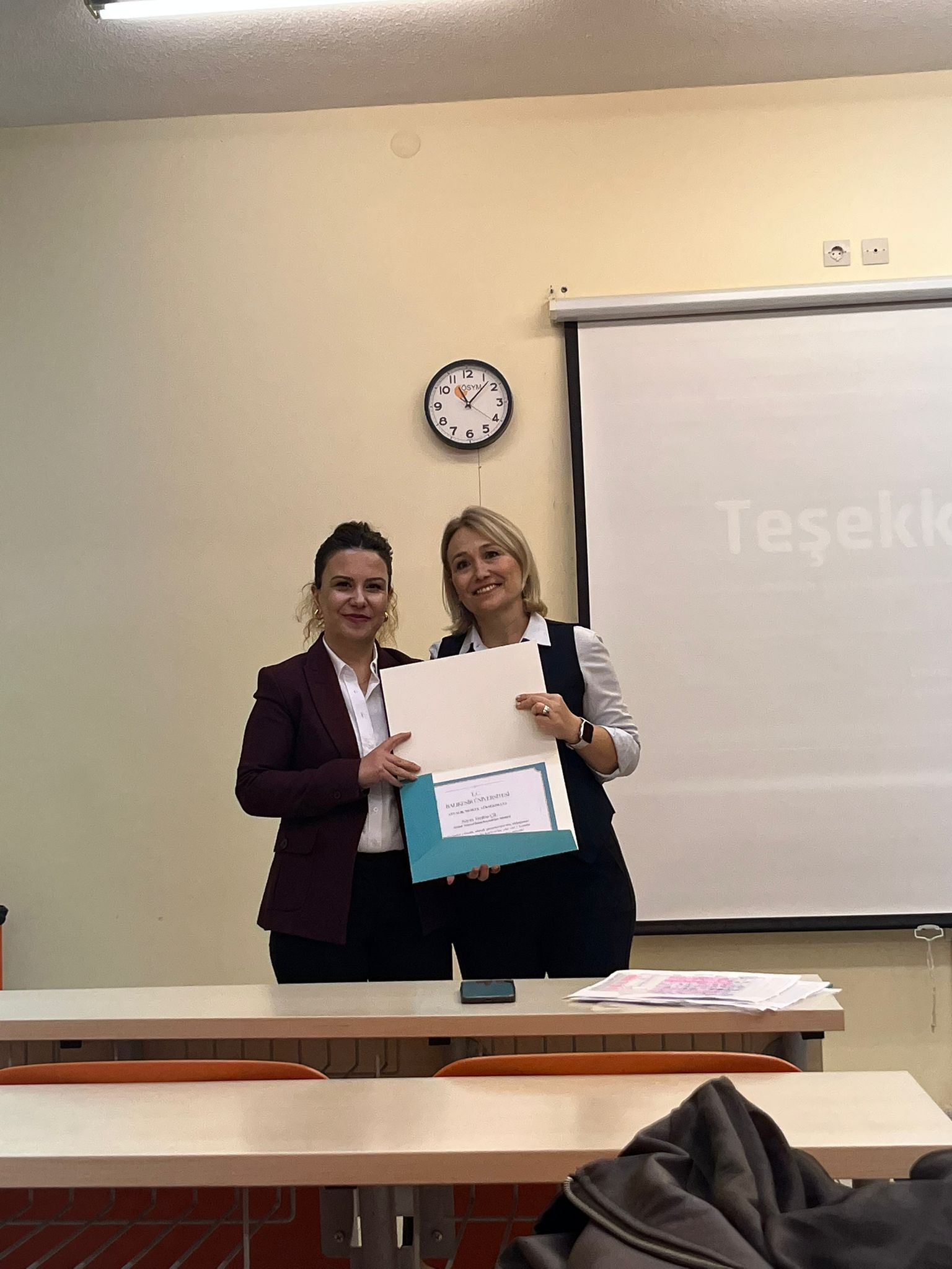 Taking the First Step in a Career Journey Through Industry-University Collaboration: CV Preparation Seminar 3