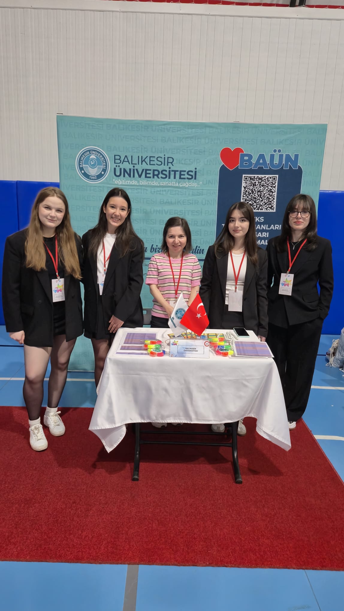 Öğrenci İşleri Daire Başkanlığımız Özel Balıkesir Açı Koleji Tanıtım Fuarında Aday Öğrencilerle Buluştu 2
