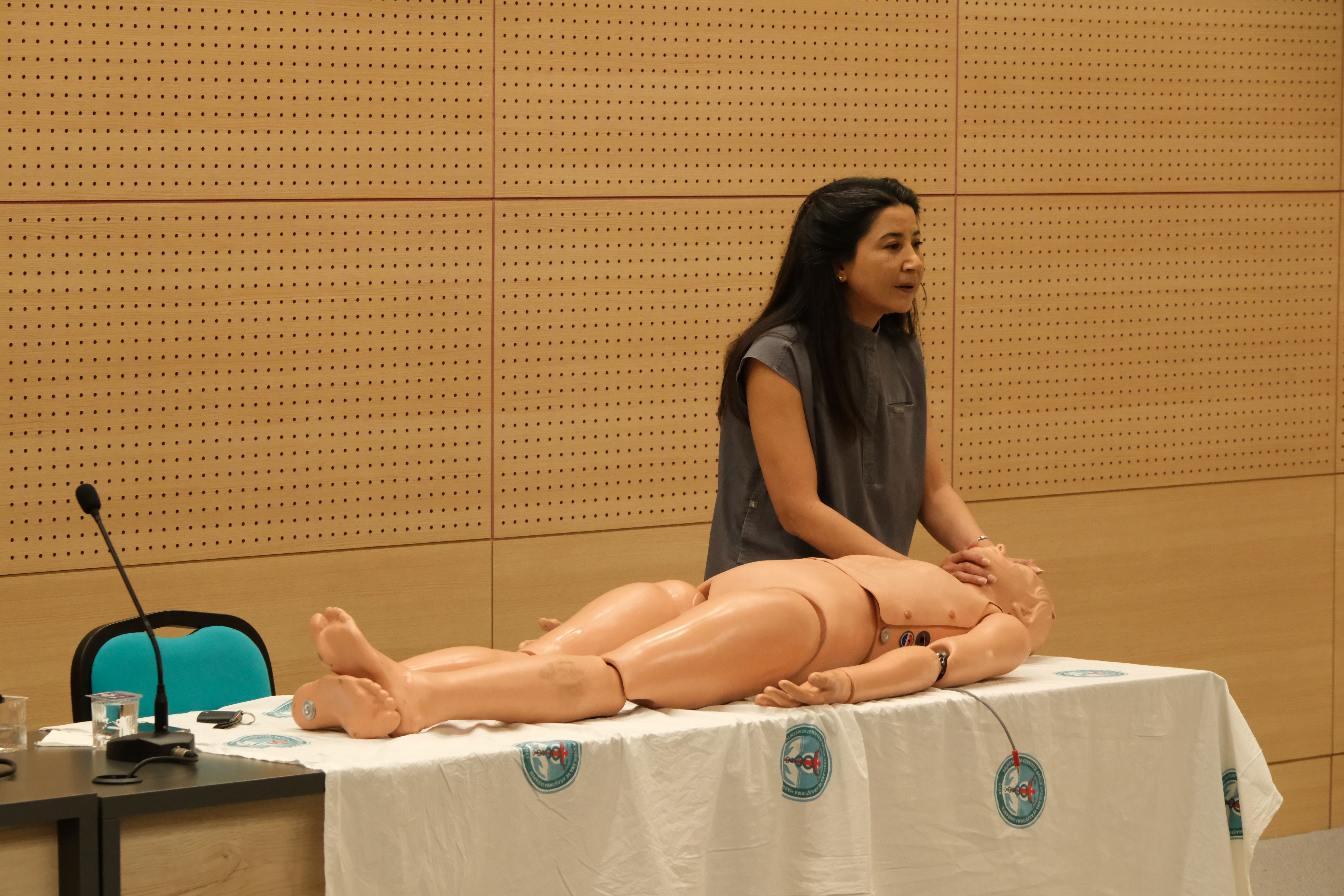 Üniversitemiz Personeline Temel İlk Yardım Eğitimi  Verildi