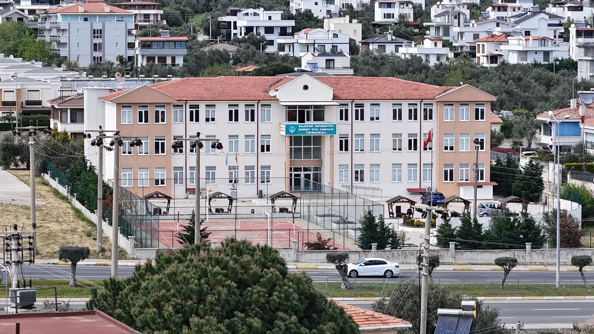 Yeni İHA Pilot Eğitimlerini Edremit te Tamamladı 1