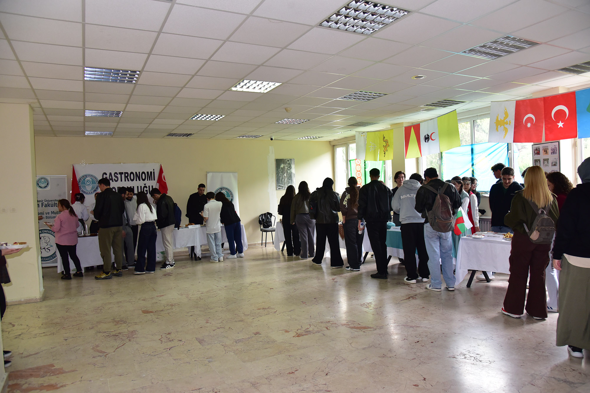 BAÜN’de Uluslararası Kültür Rüzgârı: Turizm Haftasında Renkli Kermes 4