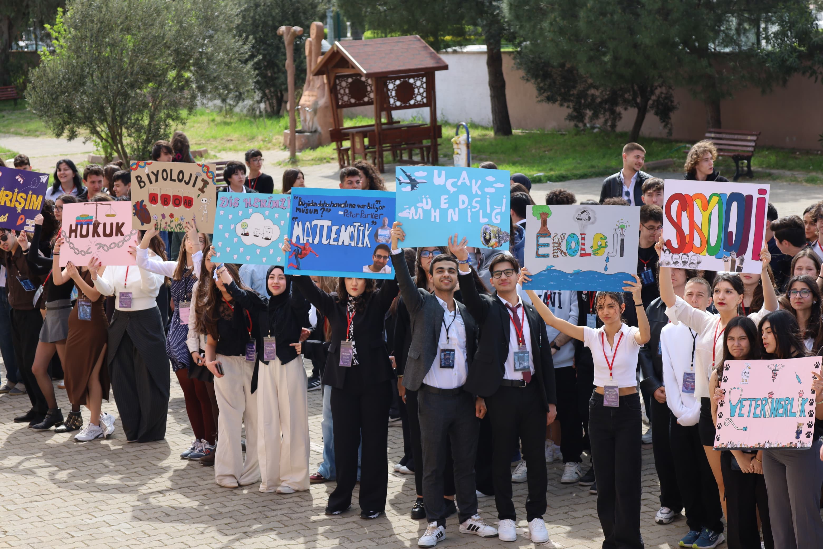 BAÜN Paydaşlığında Geleceğin Üniversitelileriyle Geleneksel Sosyal Bilimler ve Fen Bilimleri Çalıştayı Gerçekleştirildi 3