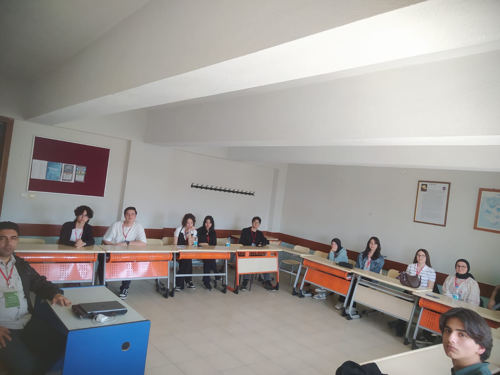 Akademisyenimiz, Değişim Temalı Çalıştayda Uçak Mühendisliğini Tanıttı.