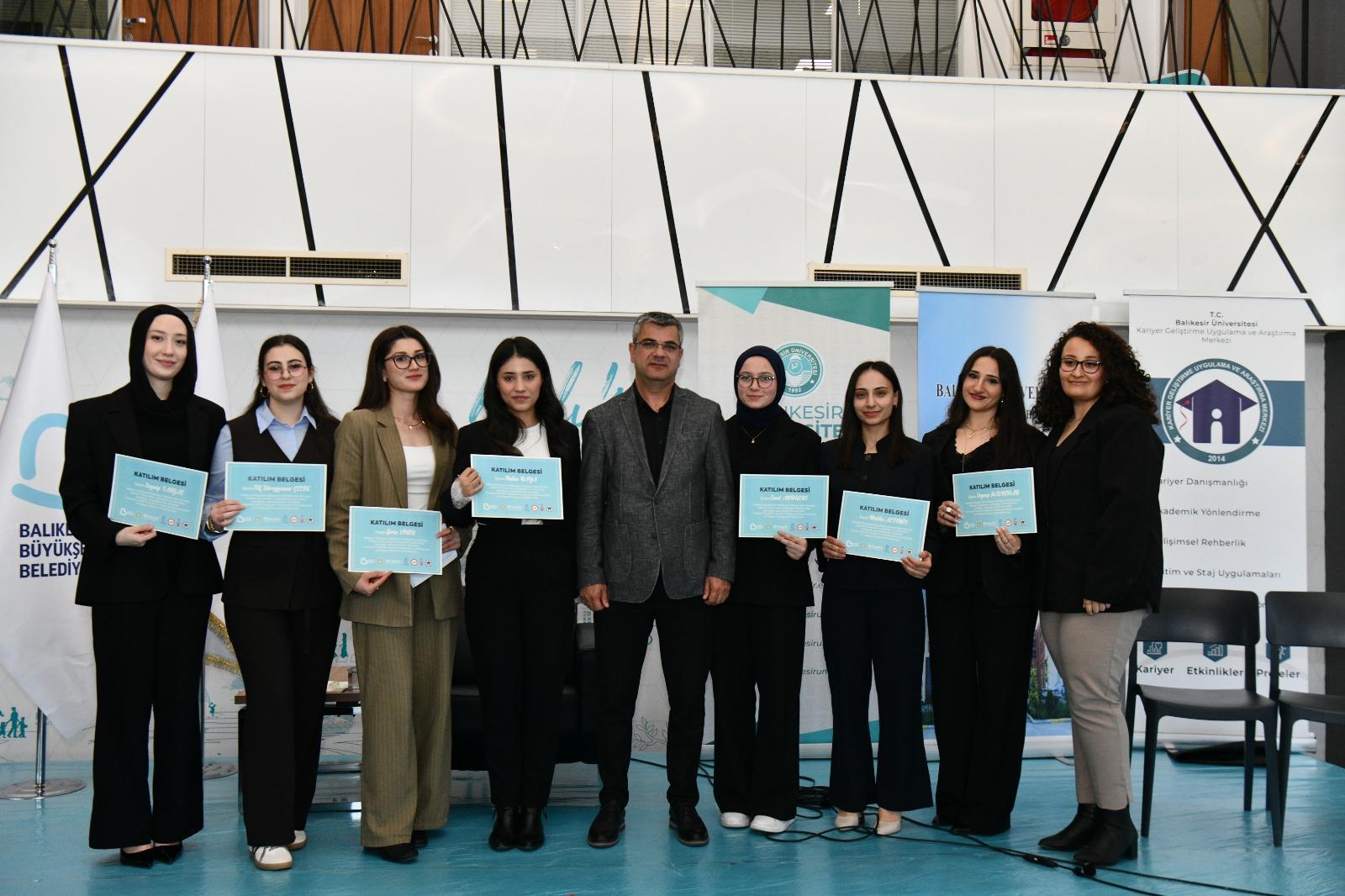 Kariyerini Keşfet Mentör-Menti Programı’nın Kapanış Etkinliği 14